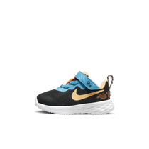 Nike Revolution 6 SE
