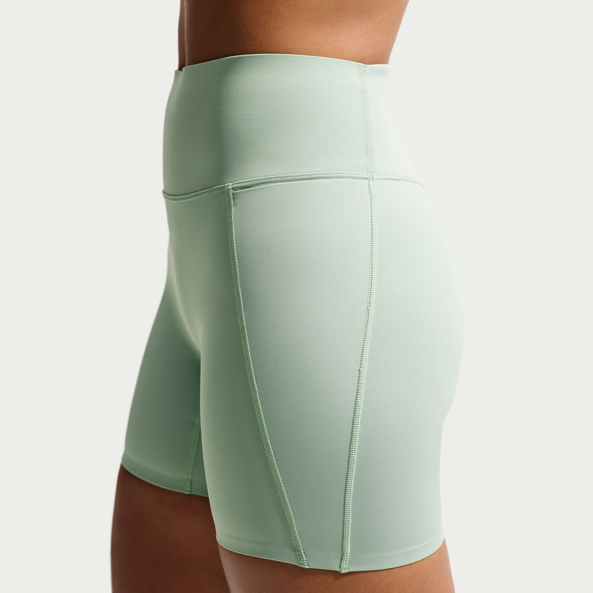 Nike Universa image number 7