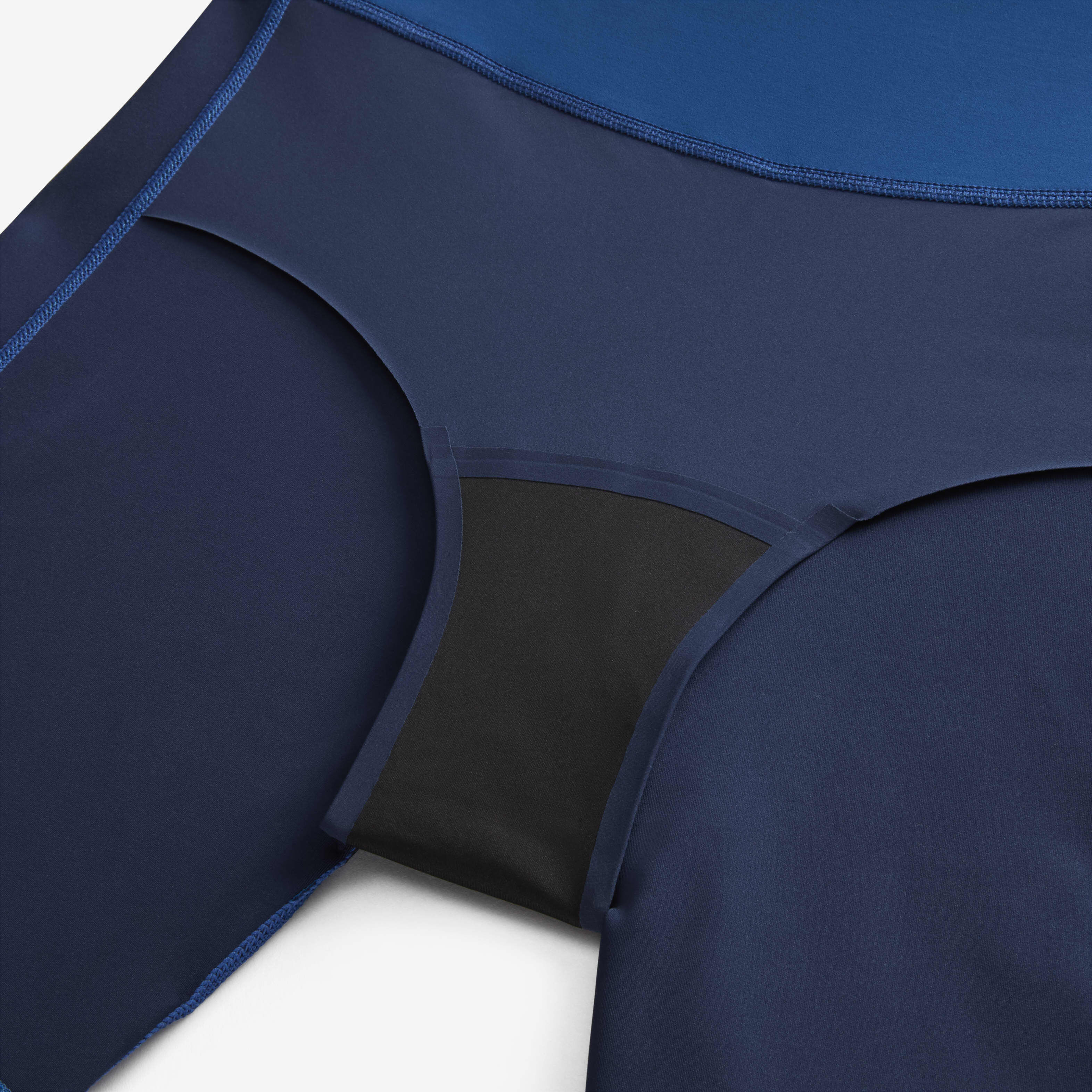 Nike One Leak Protection: Period image number 3