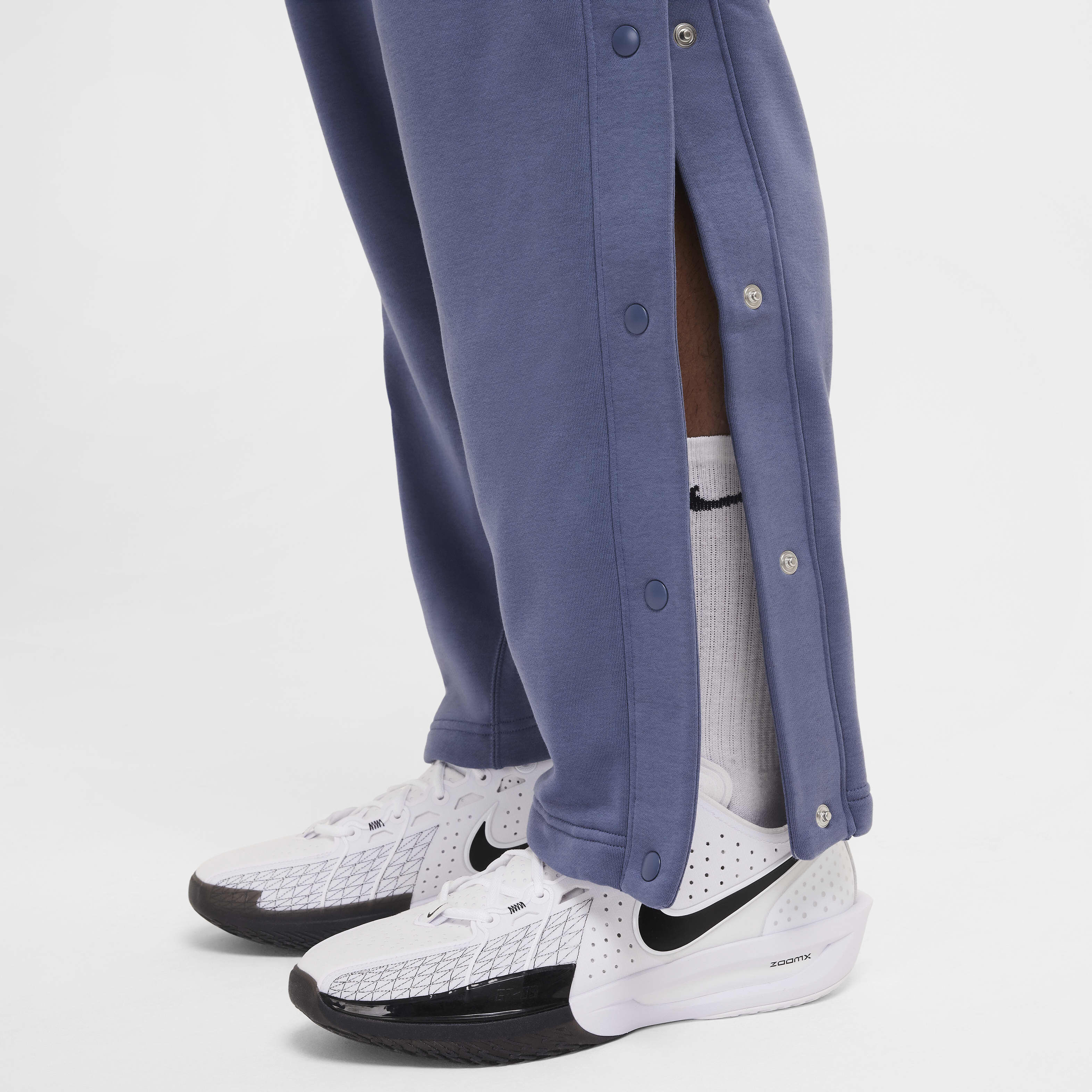 LeBron Standard Issue image number 9