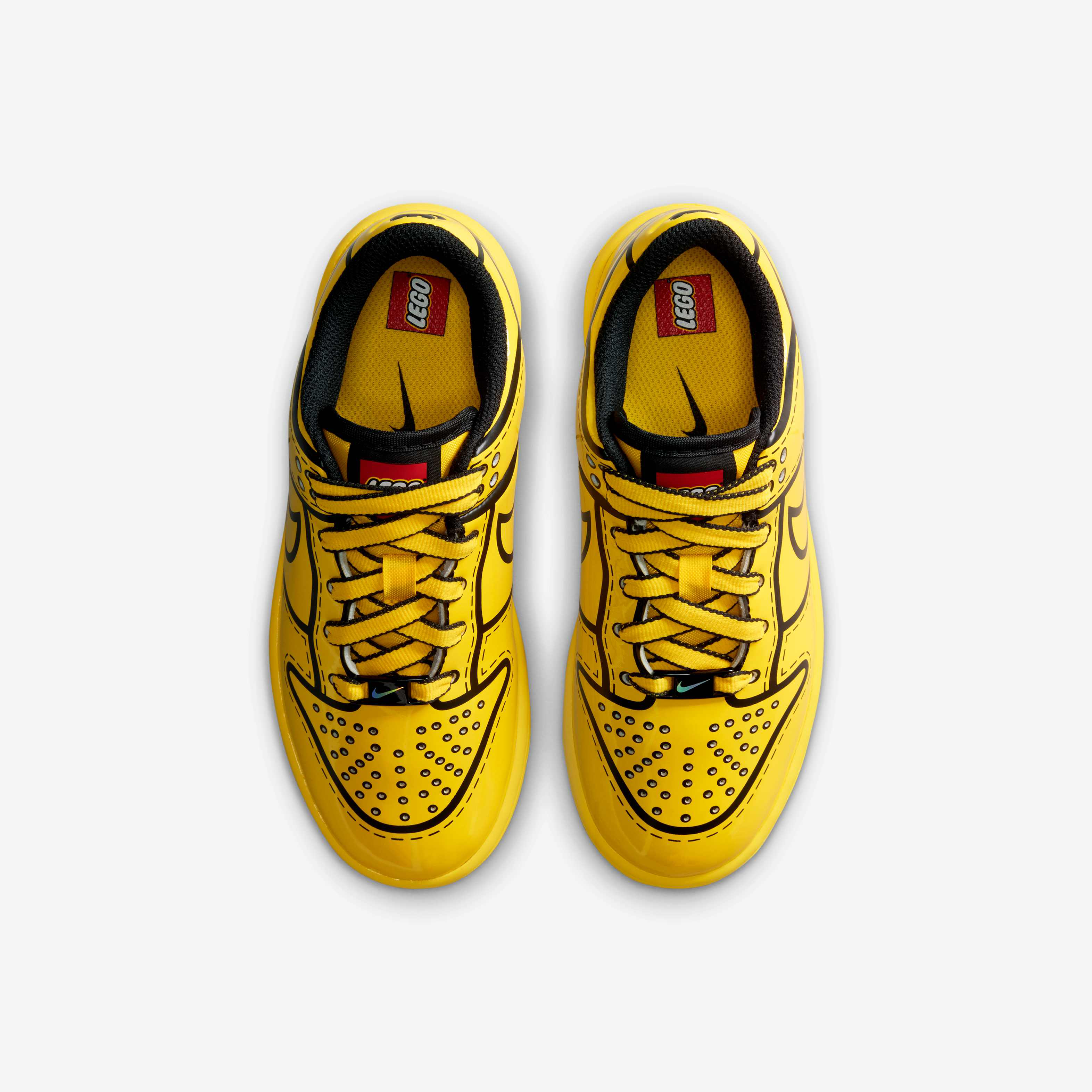 Nike Dunk Low x LEGO&reg; Collection image number 3