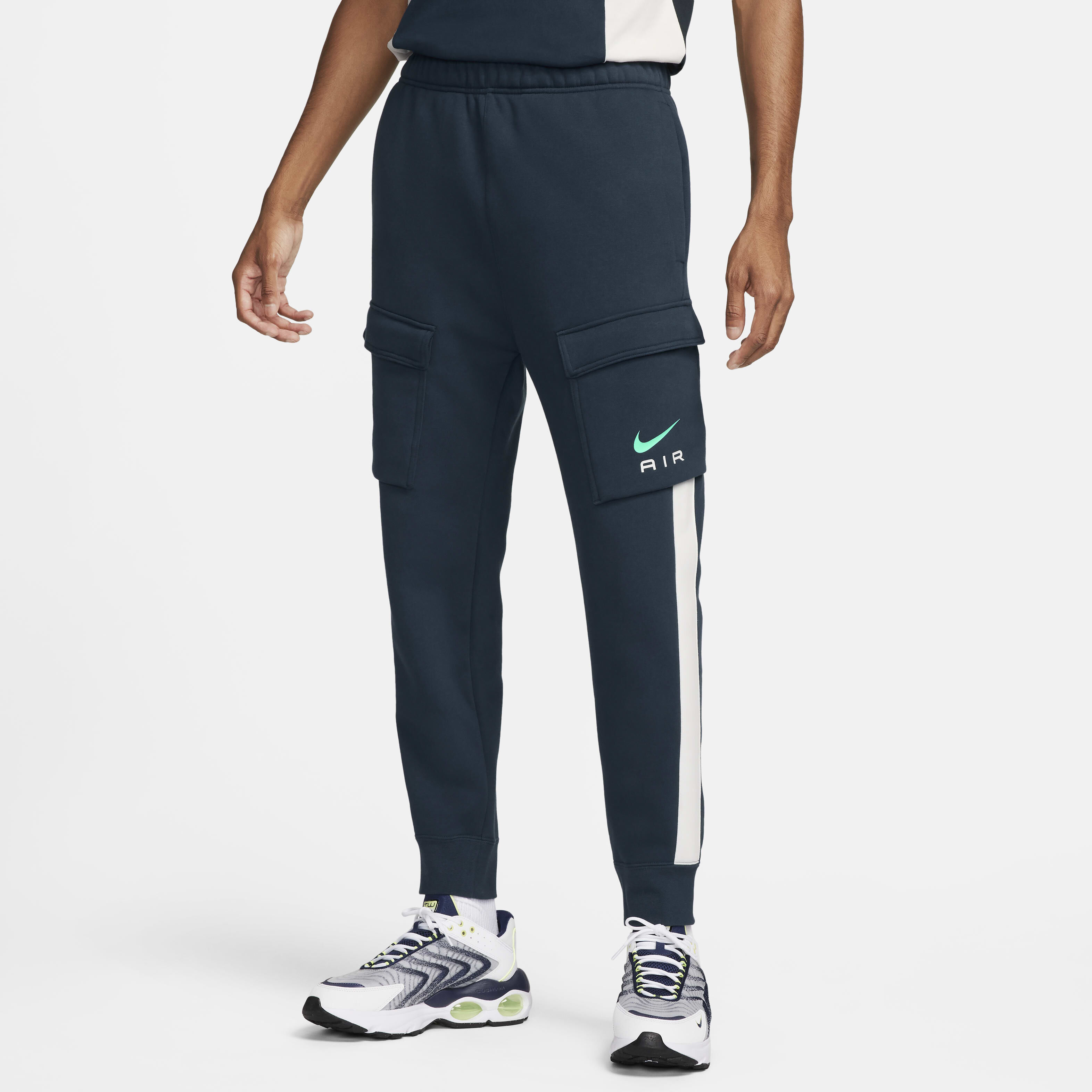 Men nike cargo sweatpants 2025
