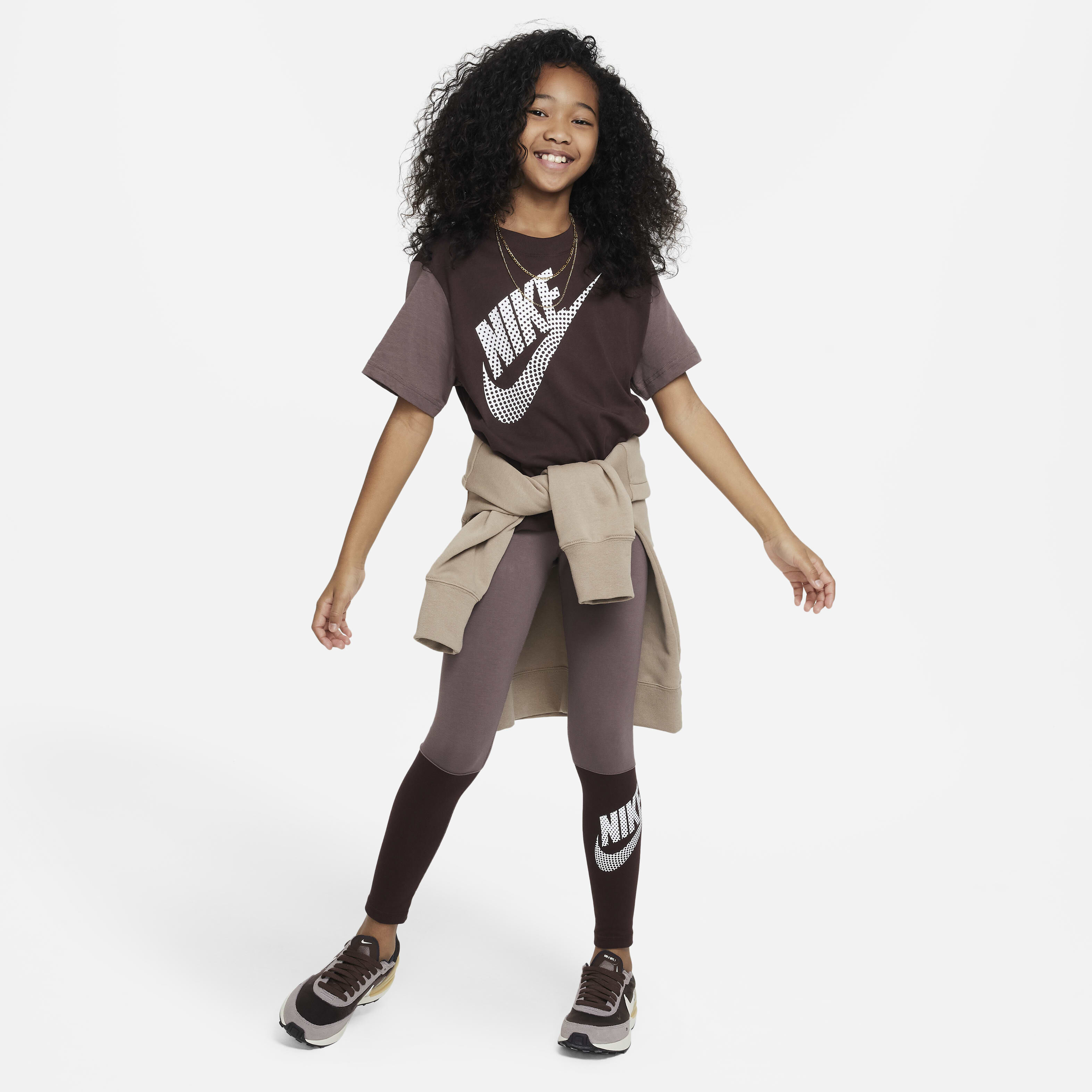 نايكي سبورتسوير فيفوريتس image number 4