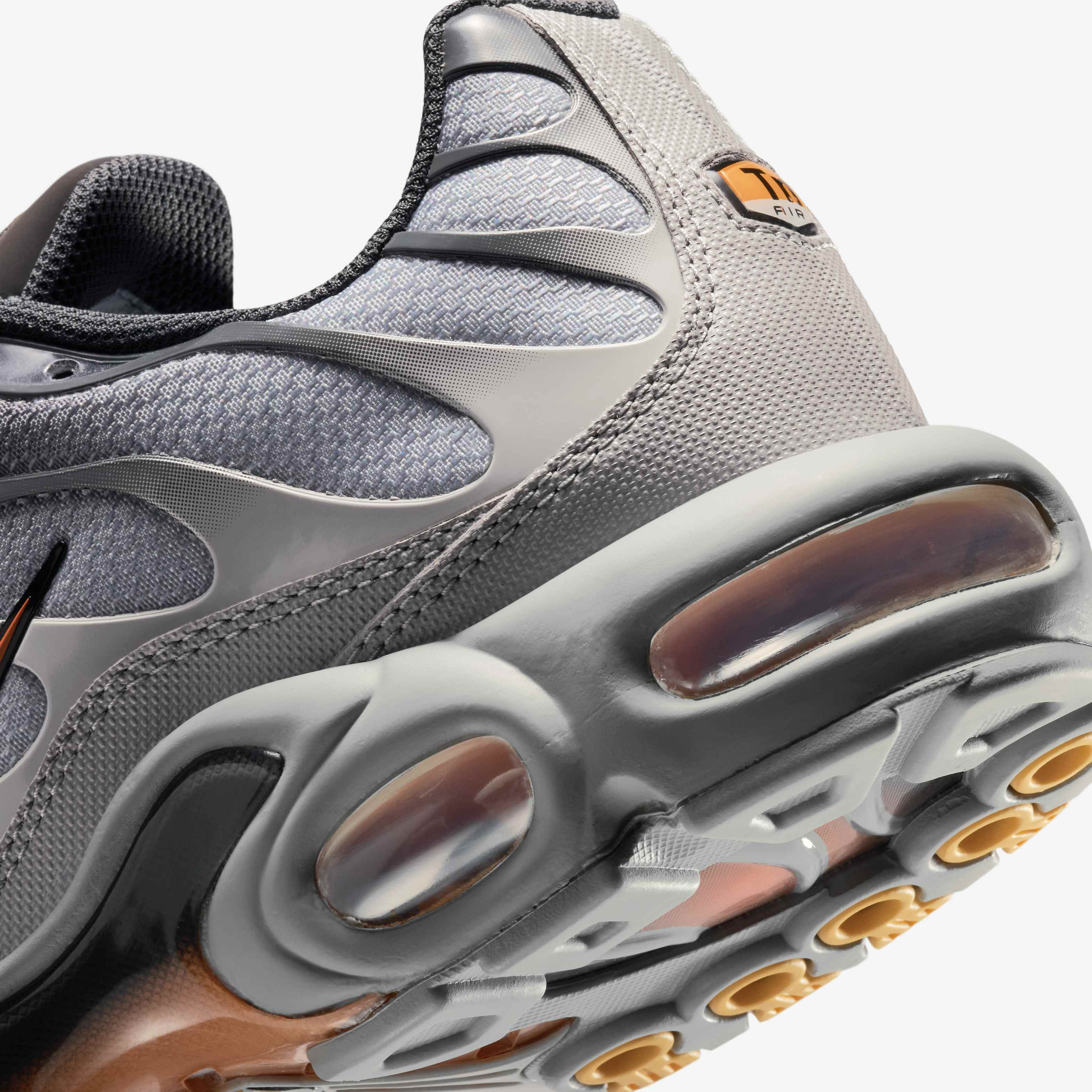 Nike Air Max Plus image number 7