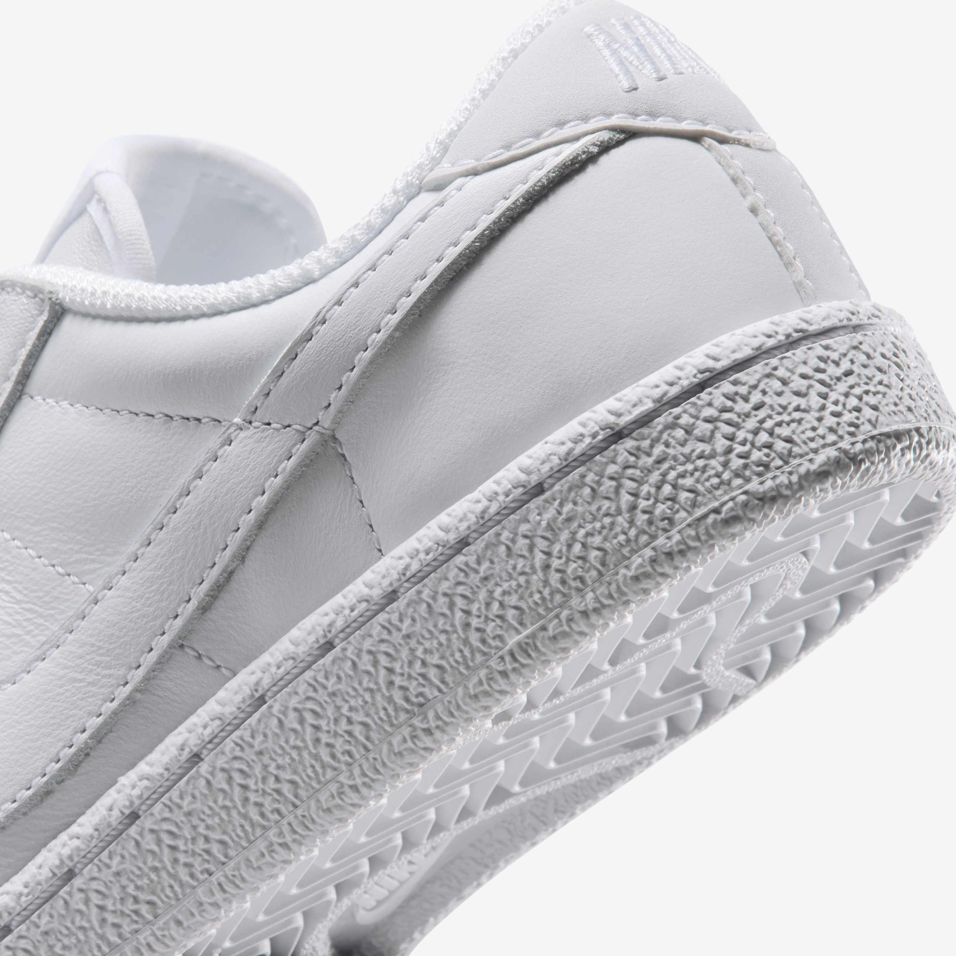 Nike Tennis Classic image number 7