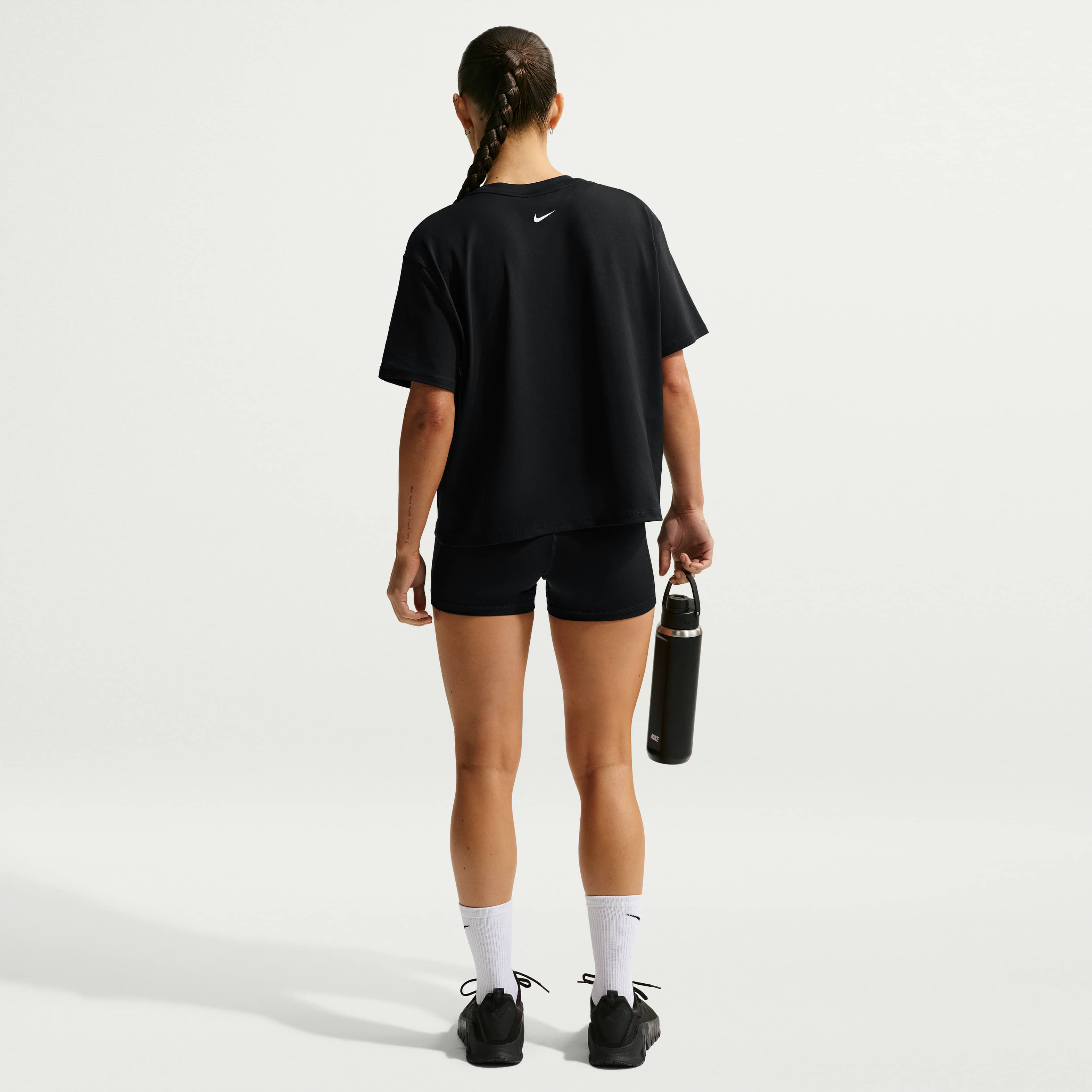 Nike Pro image number 4