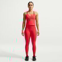 نايكي يونيفيرسا