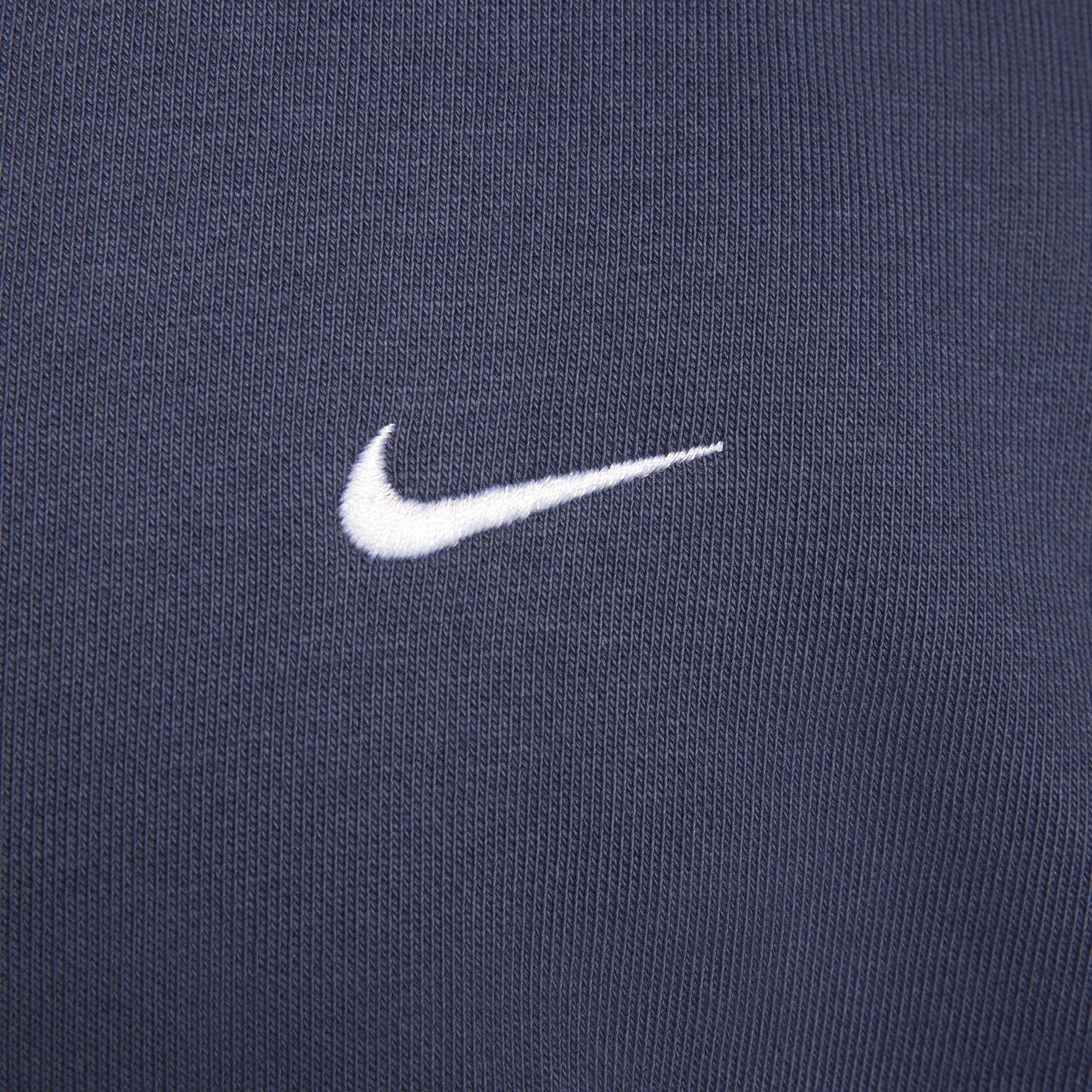 Nike Solo Swoosh image number 3