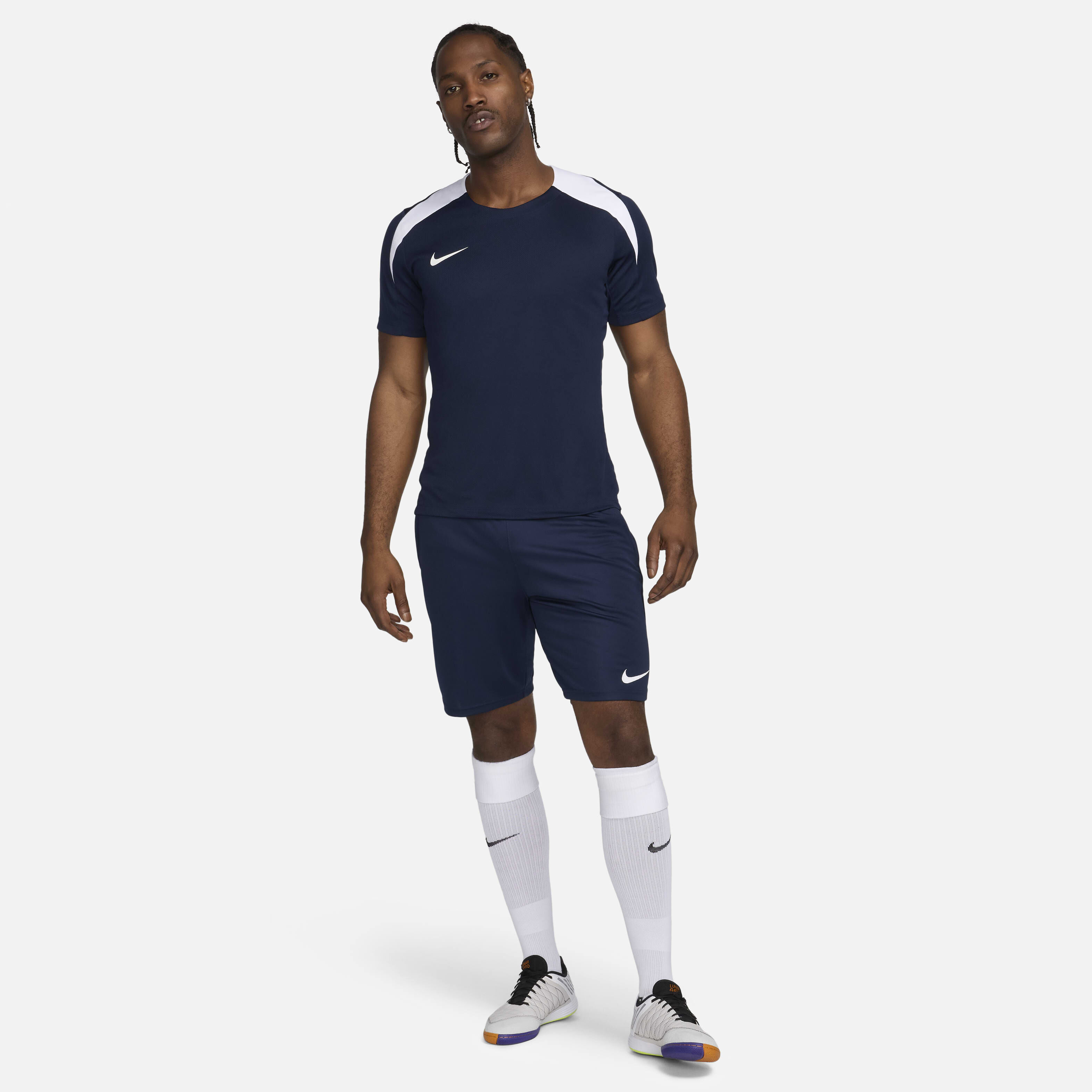 Nike Strike image number 4