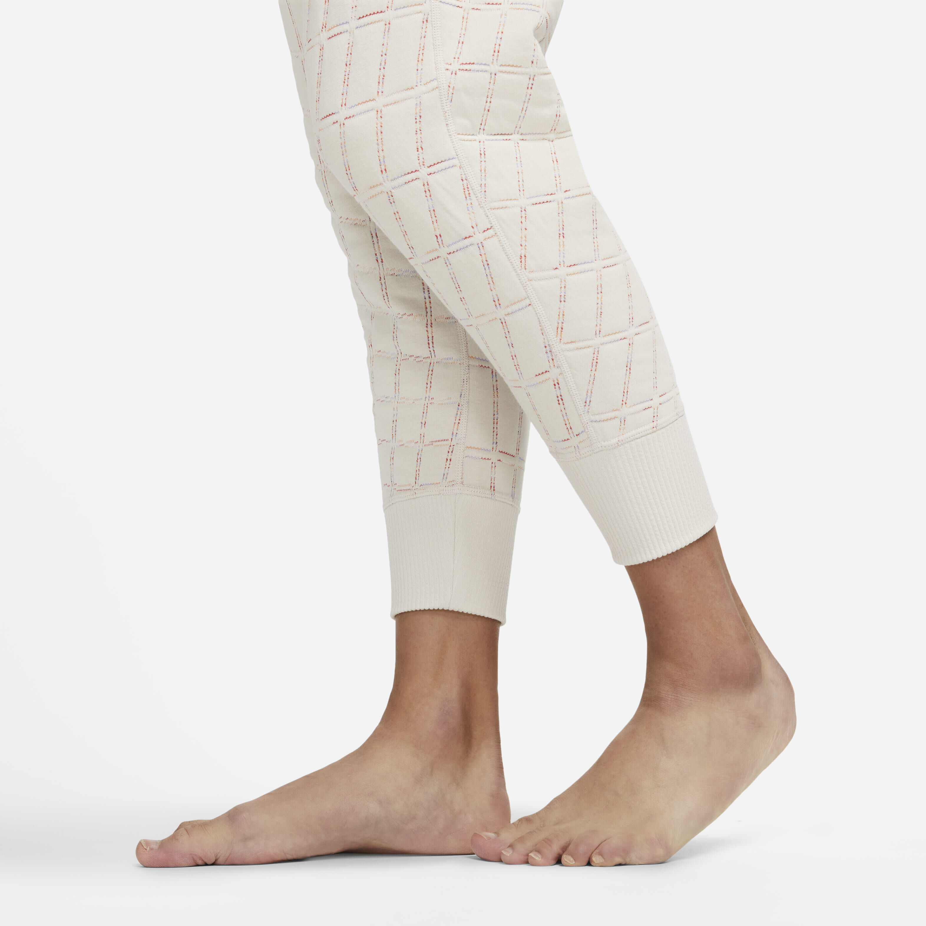 Nike Yoga Therma-FIT Luxe image number 3