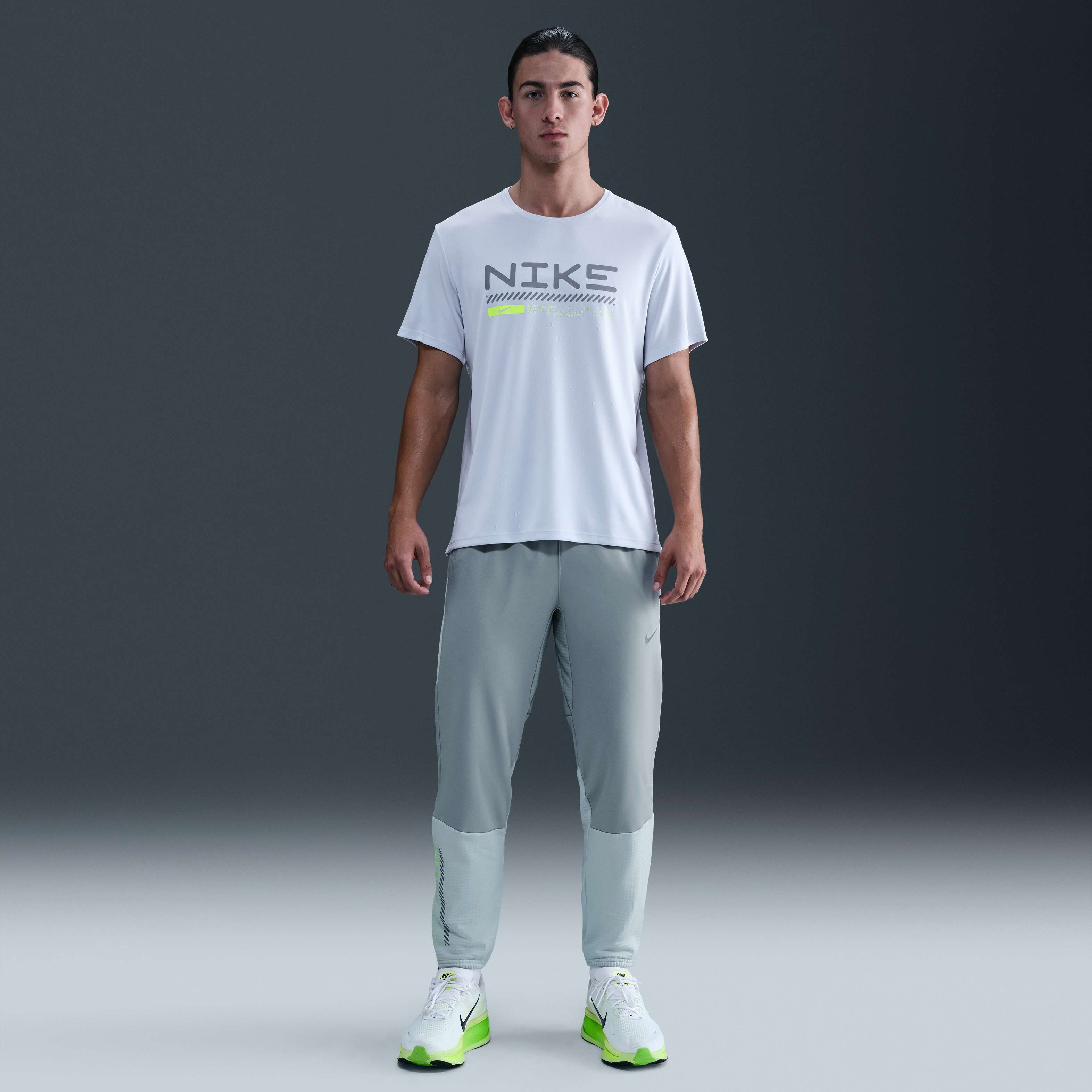 Nike Challenger image number 0