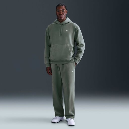 نايكي سولو سووش