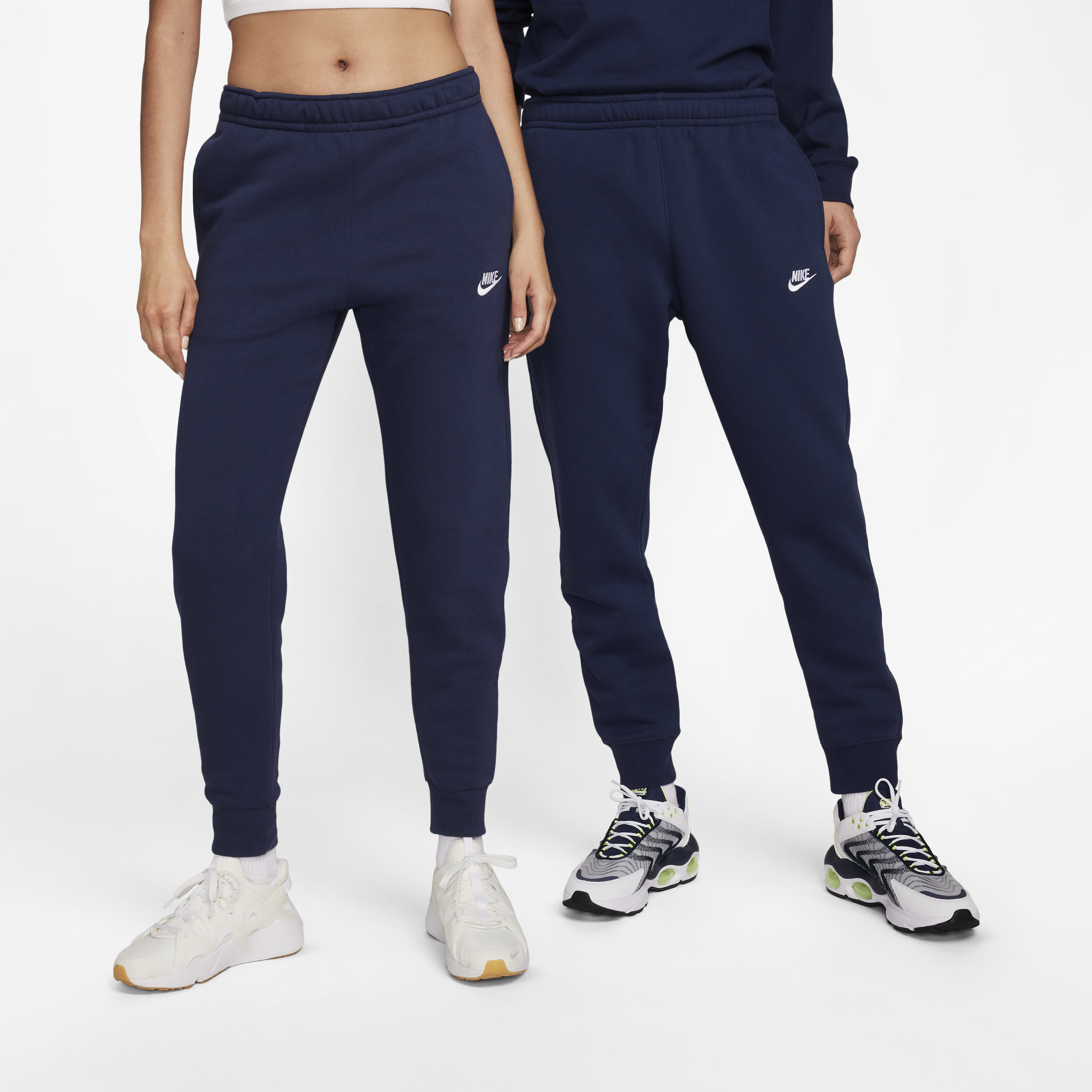 Nike navy jogging bottoms deals