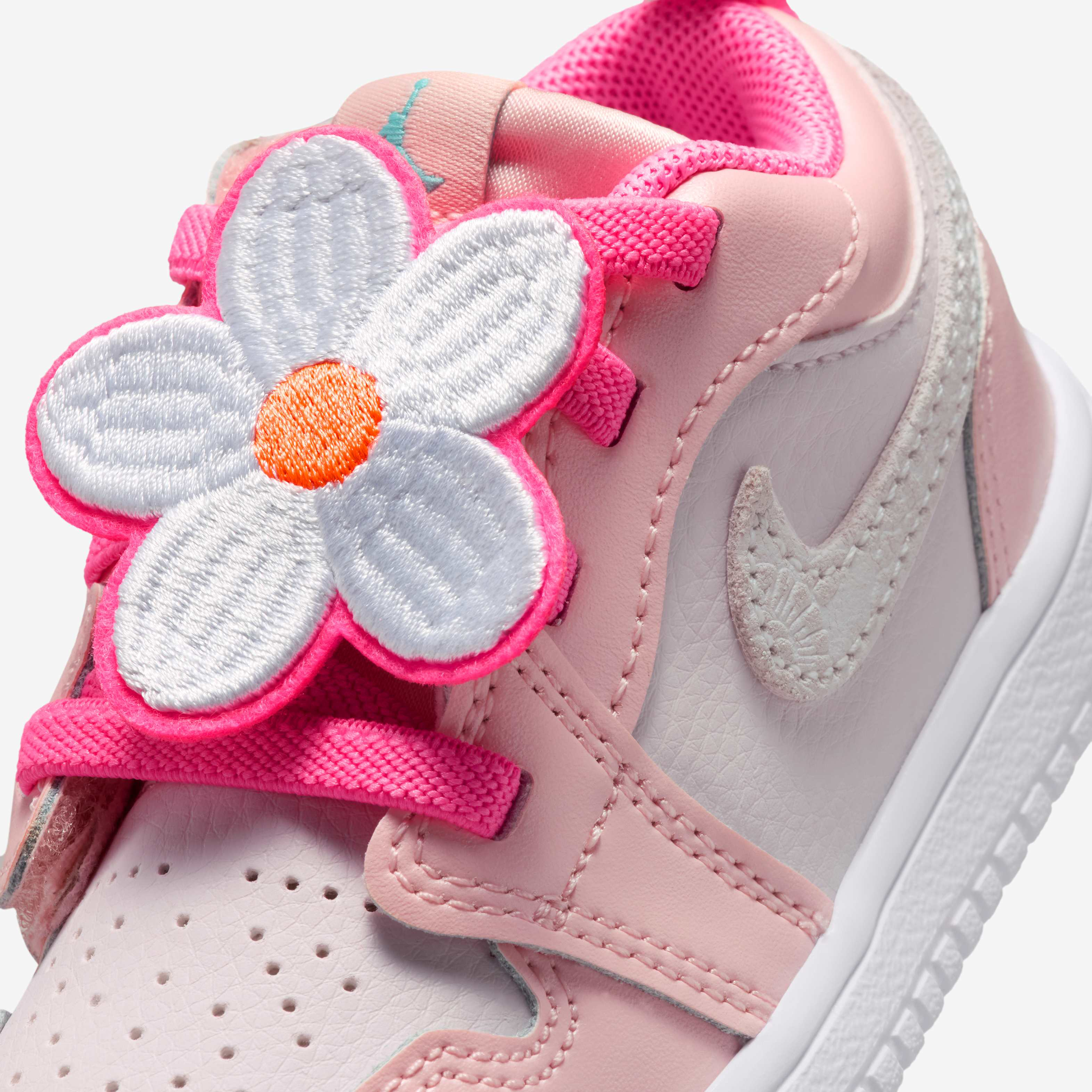 Jordan 1 Low Alt SE image number 6