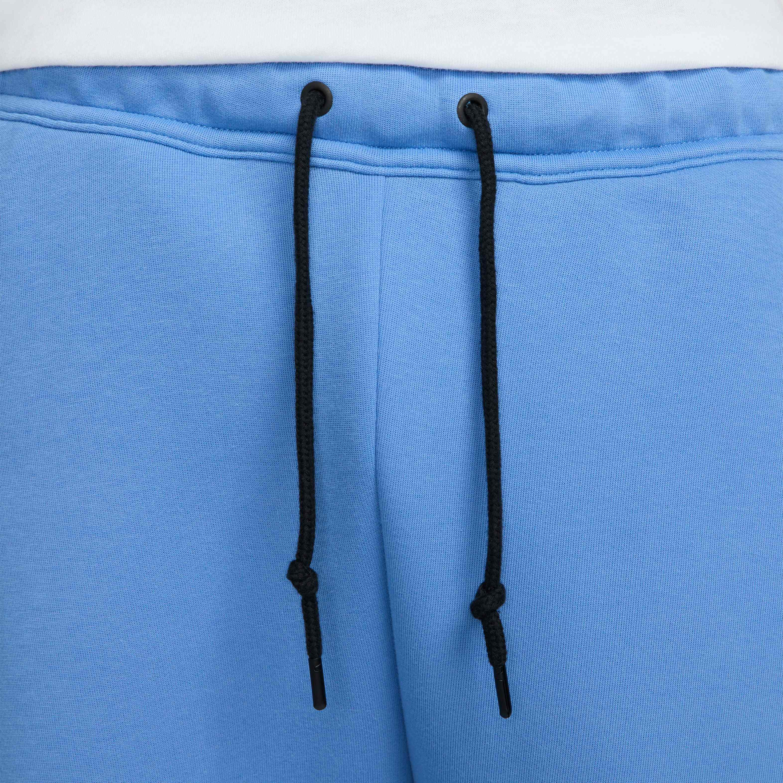 Nike Sportswear Tech Fleece image number 3