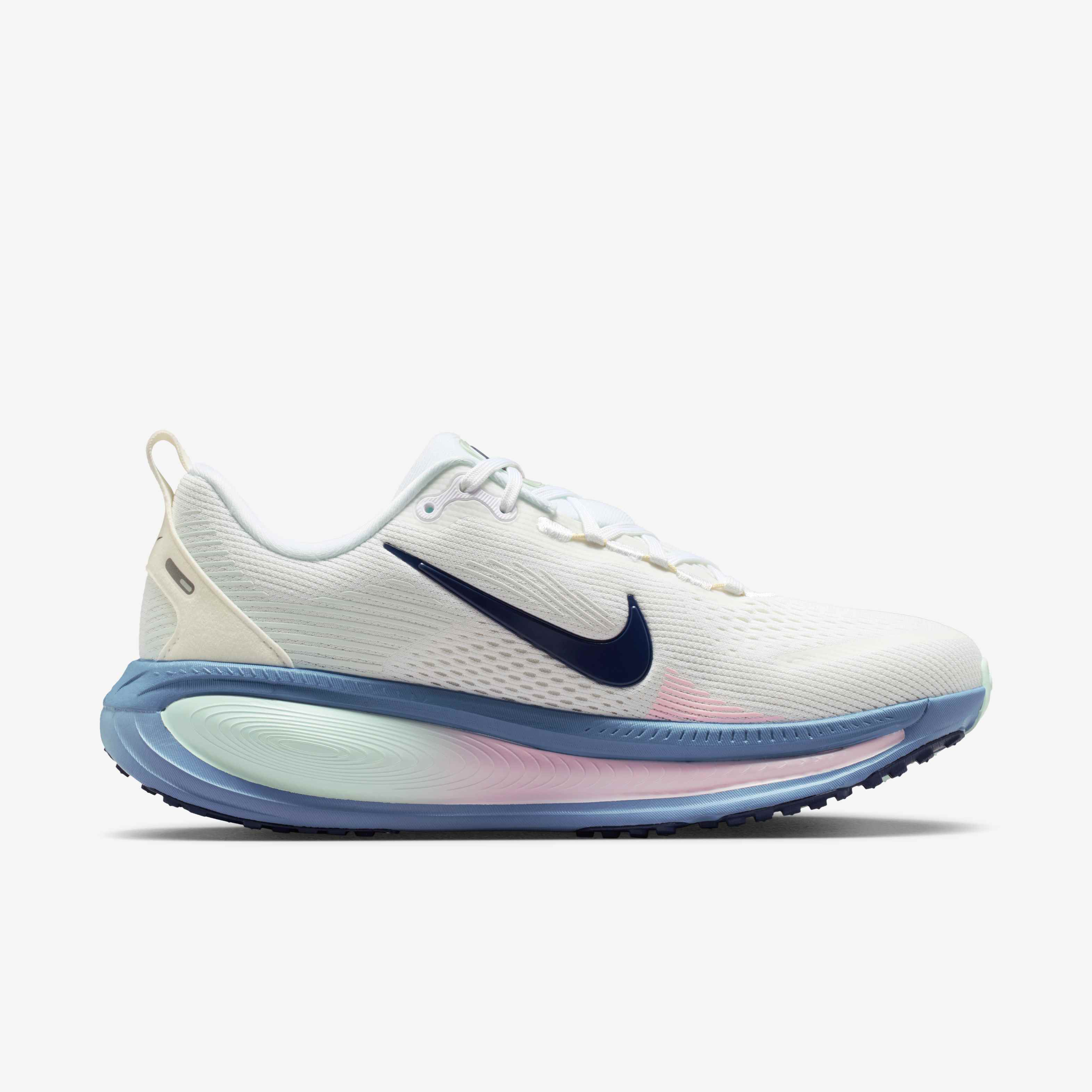 Nike Vomero 18 image number 2