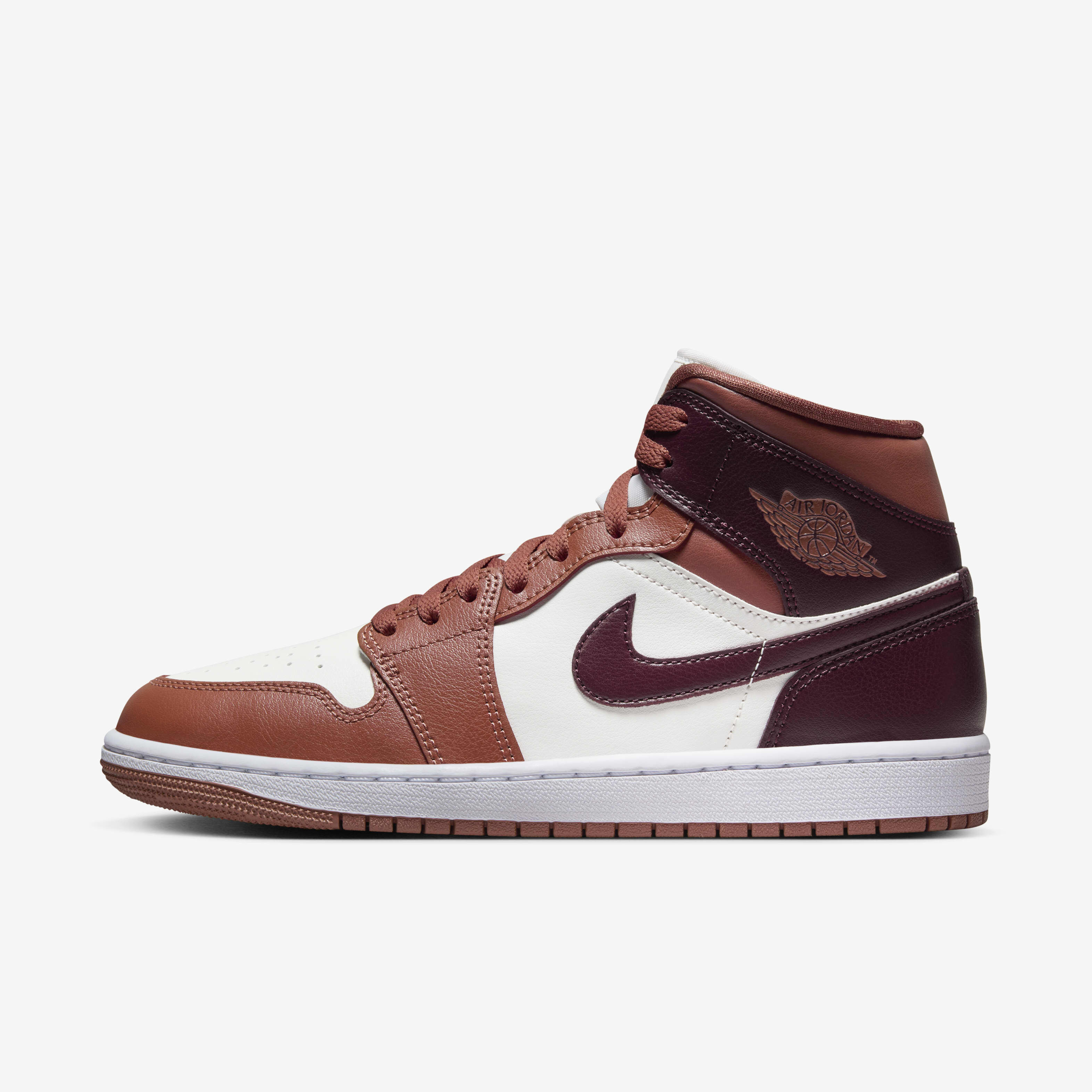 Air Jordan 1 Mid image number 0