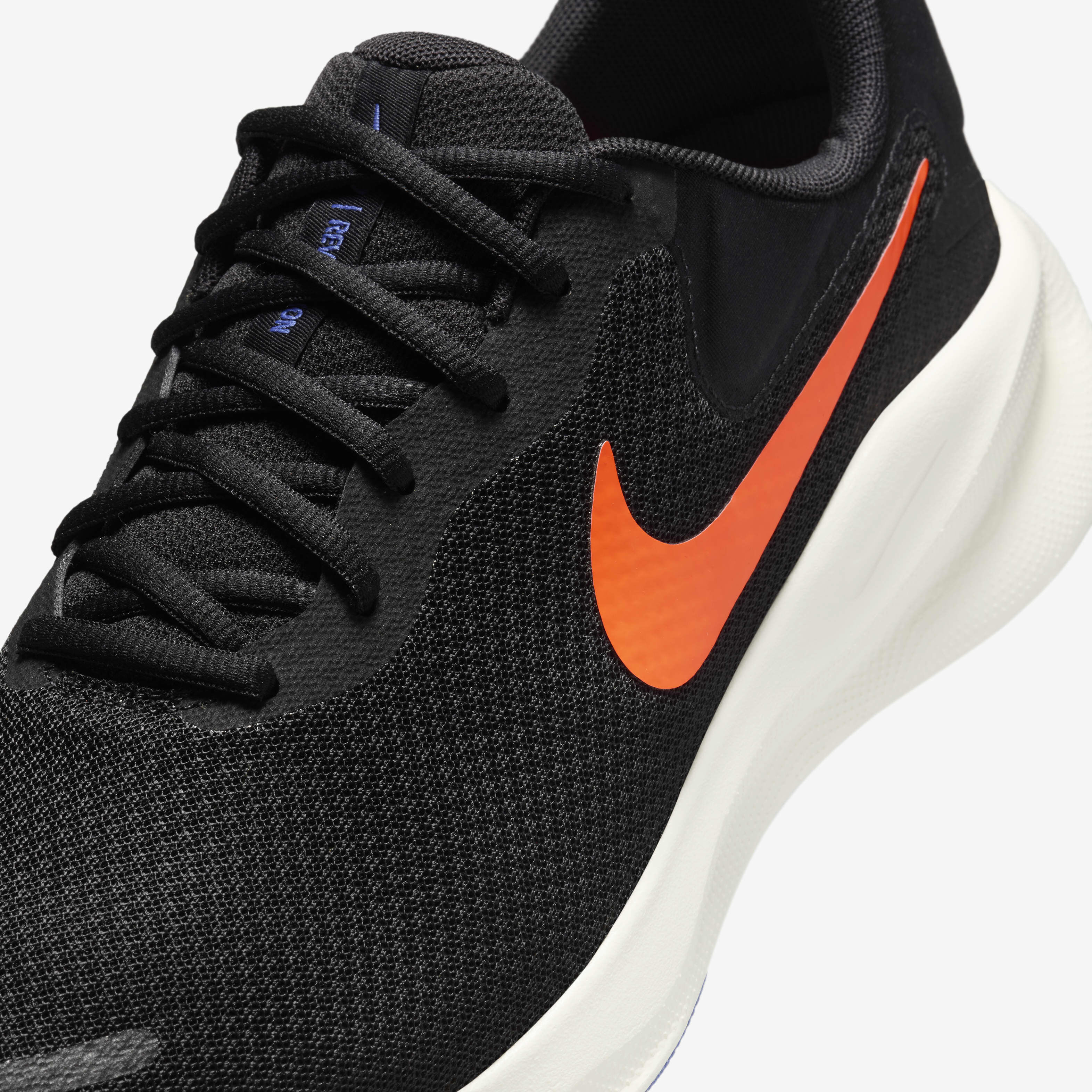 Nike mens running shoes 10 wide sale