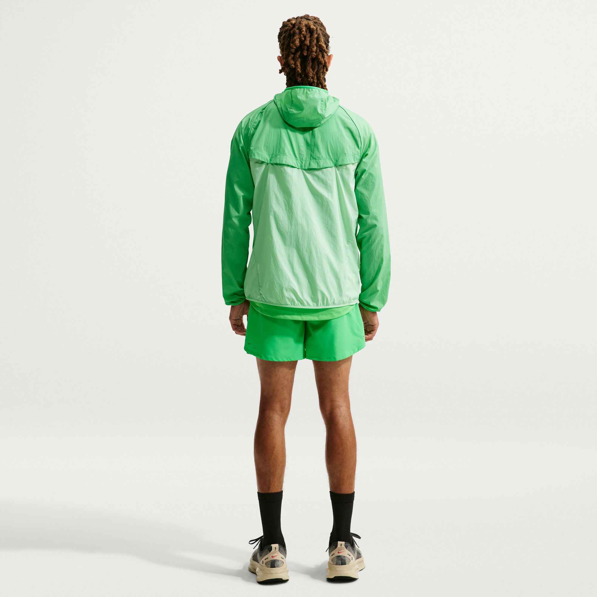 Nike Stride image number 1