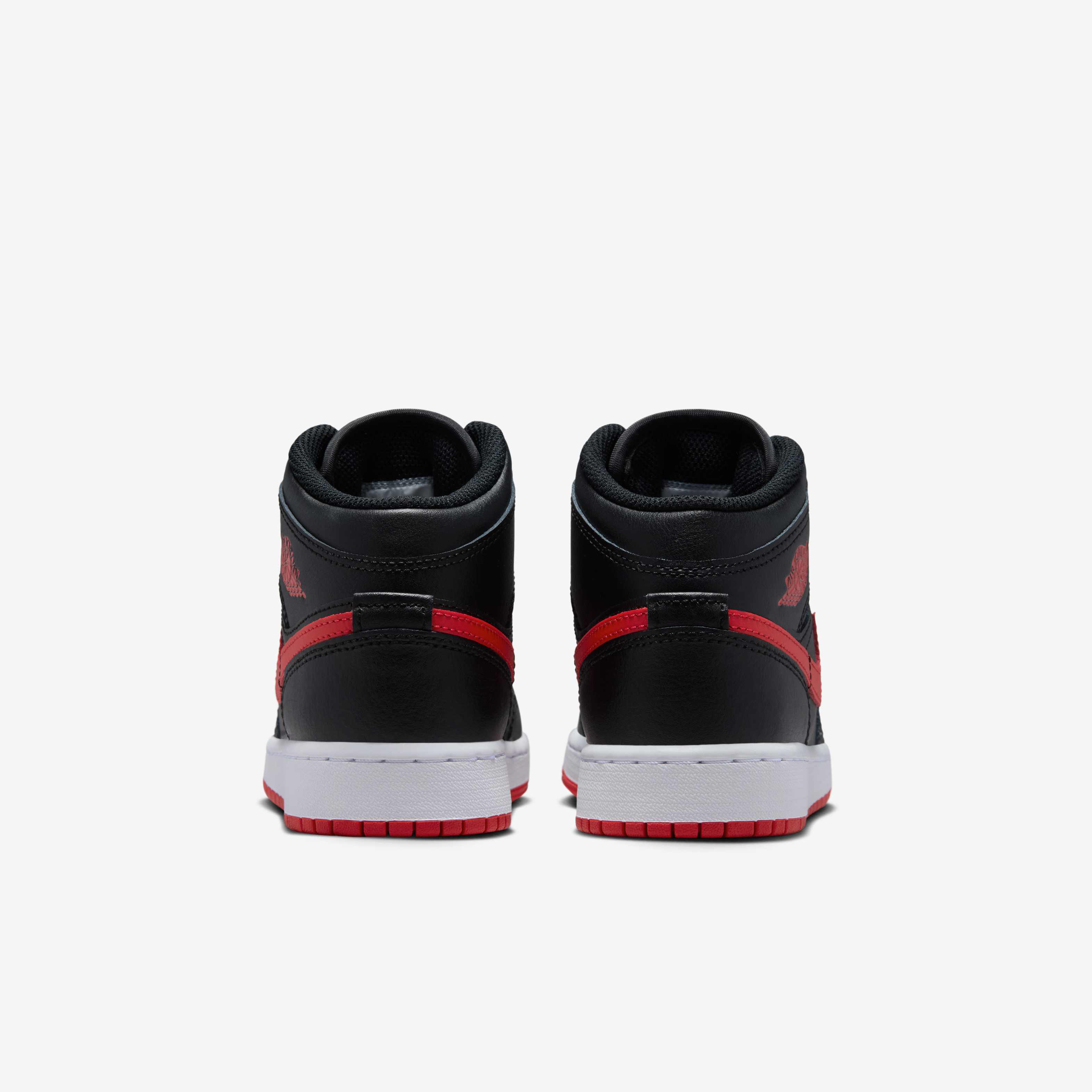 Air Jordan 1 Mid image number 5