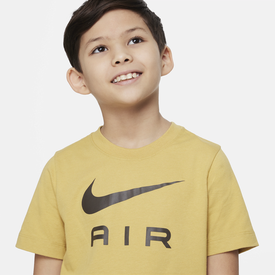 Shop Sportswear Older Kids' (Boys') T-Shirt | Nike UAE