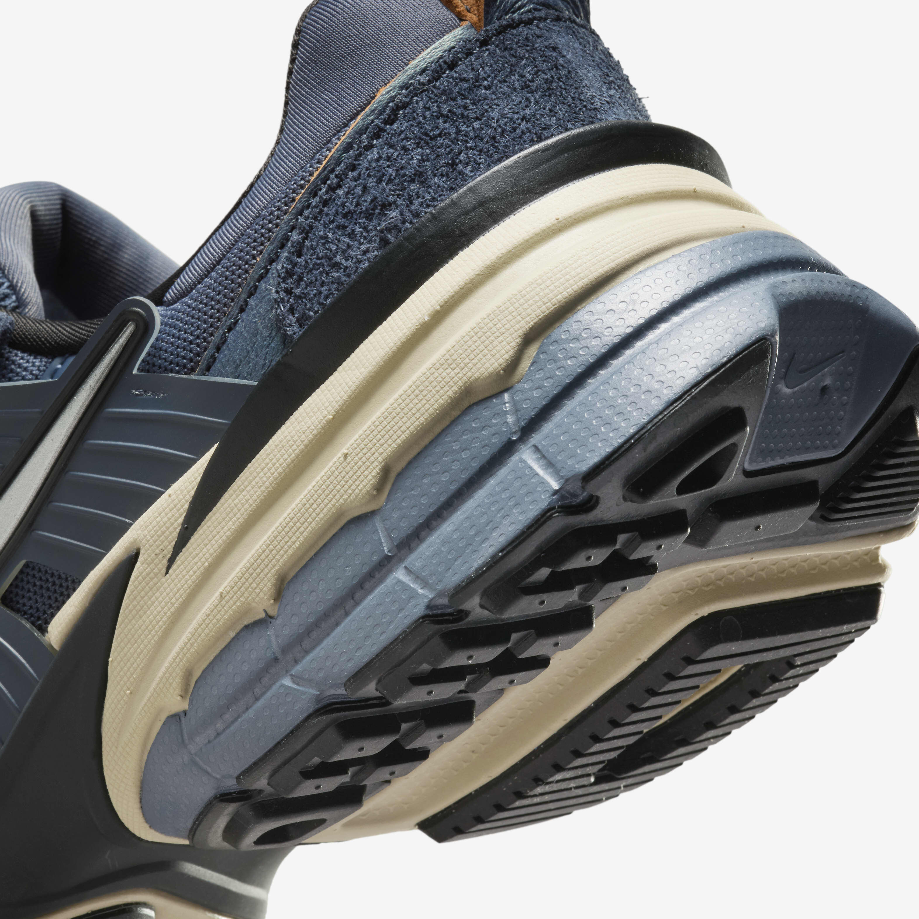 Nike V2K Run image number 7