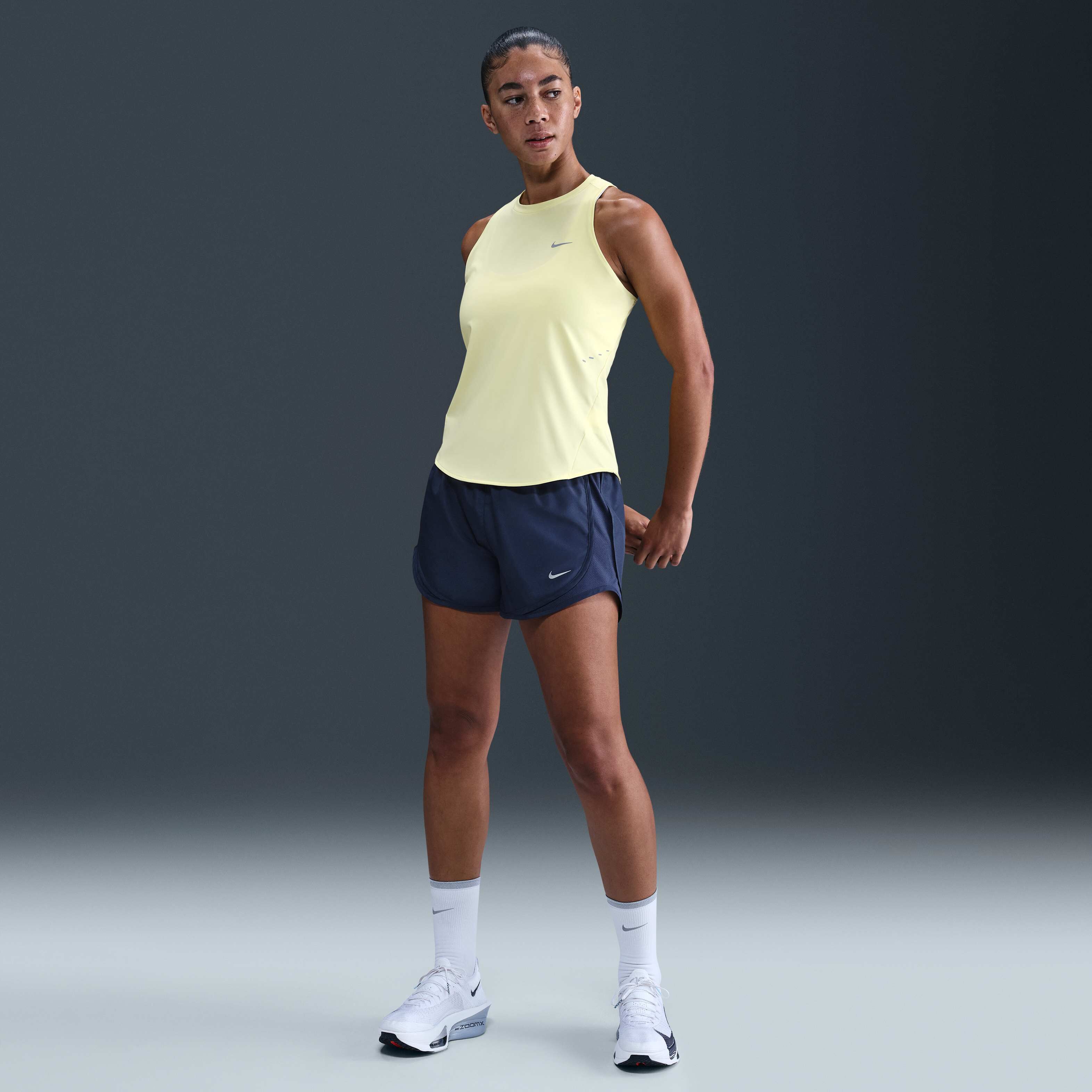 Nike Tempo image number 0