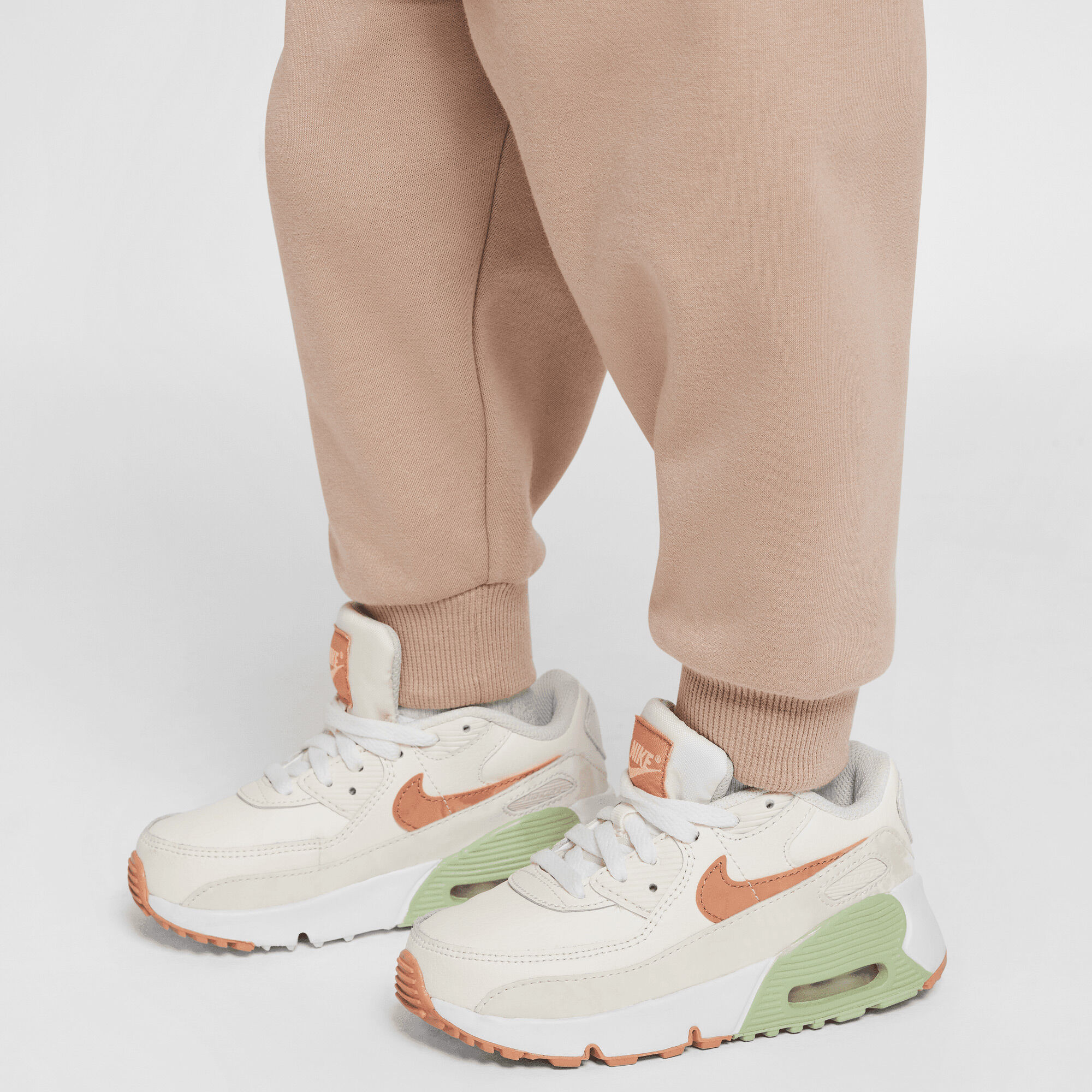 Nike Cozy Comfort image number 5