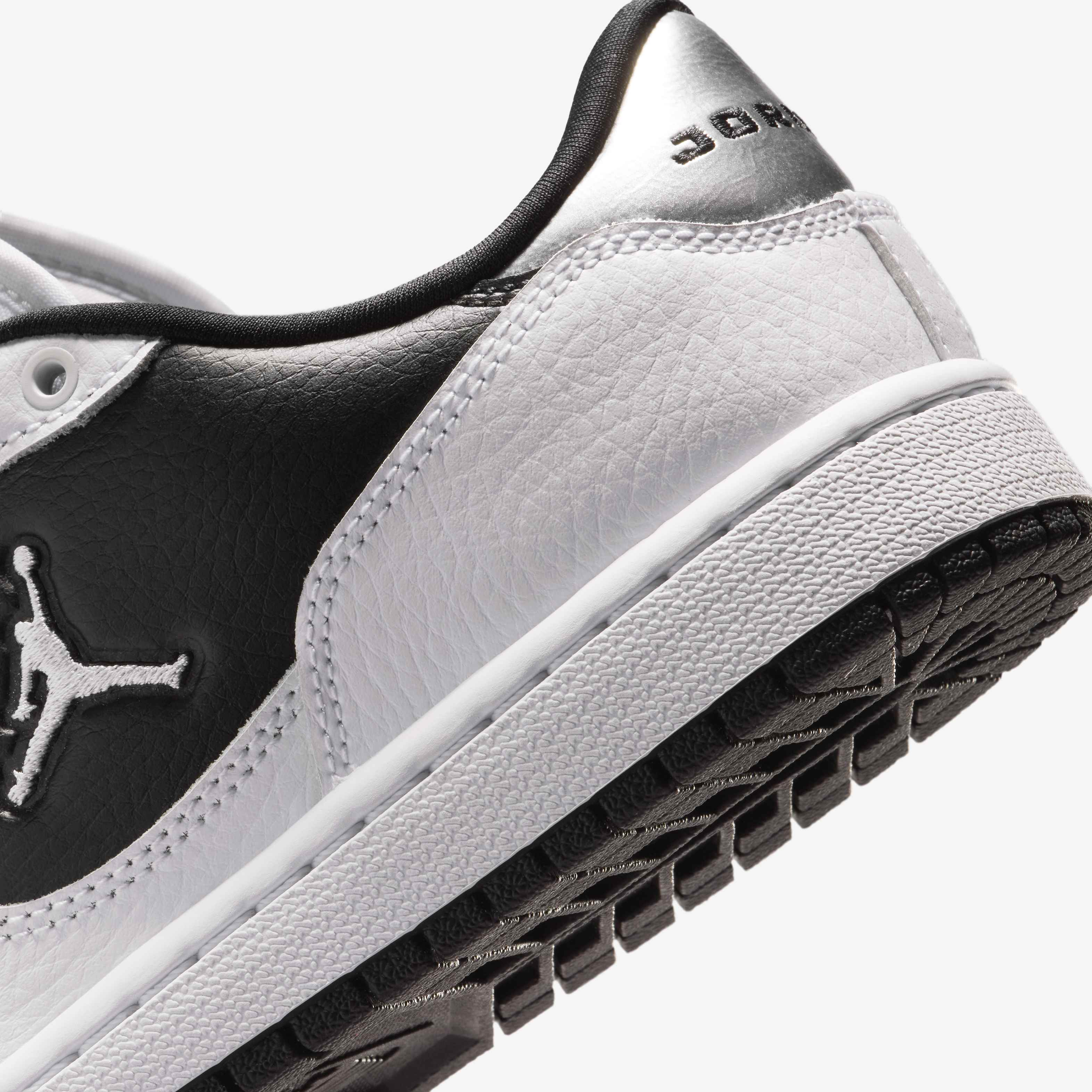 Buy Jordan Court Connect Low Older Kids' Shoes - White/White/Metallic ...