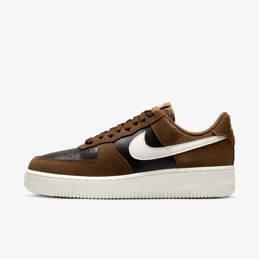 تشكيلات نايكي-نايكي, Nike Air Force 1 '07, حذاء للنساء