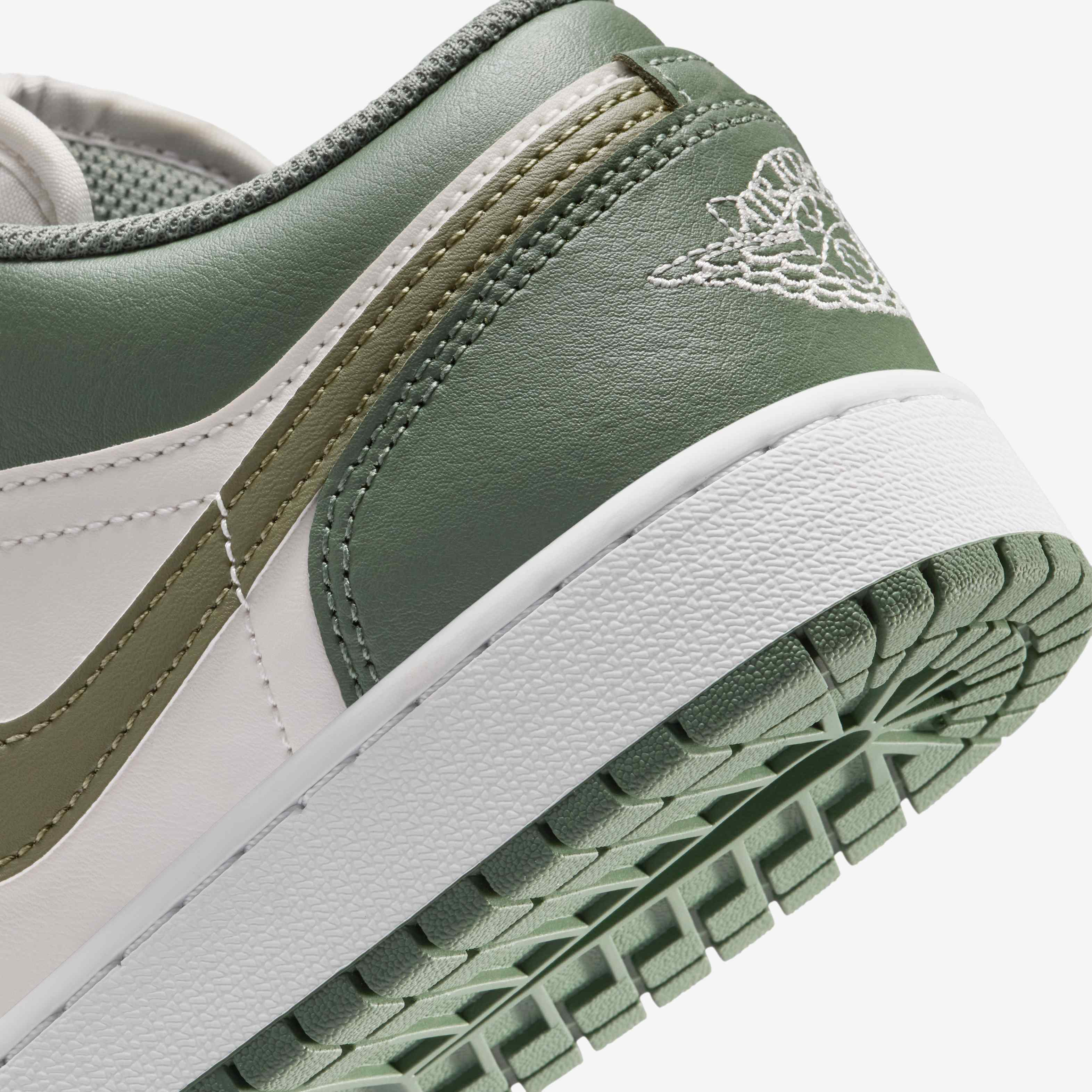 Air Jordan 1 Low image number 7