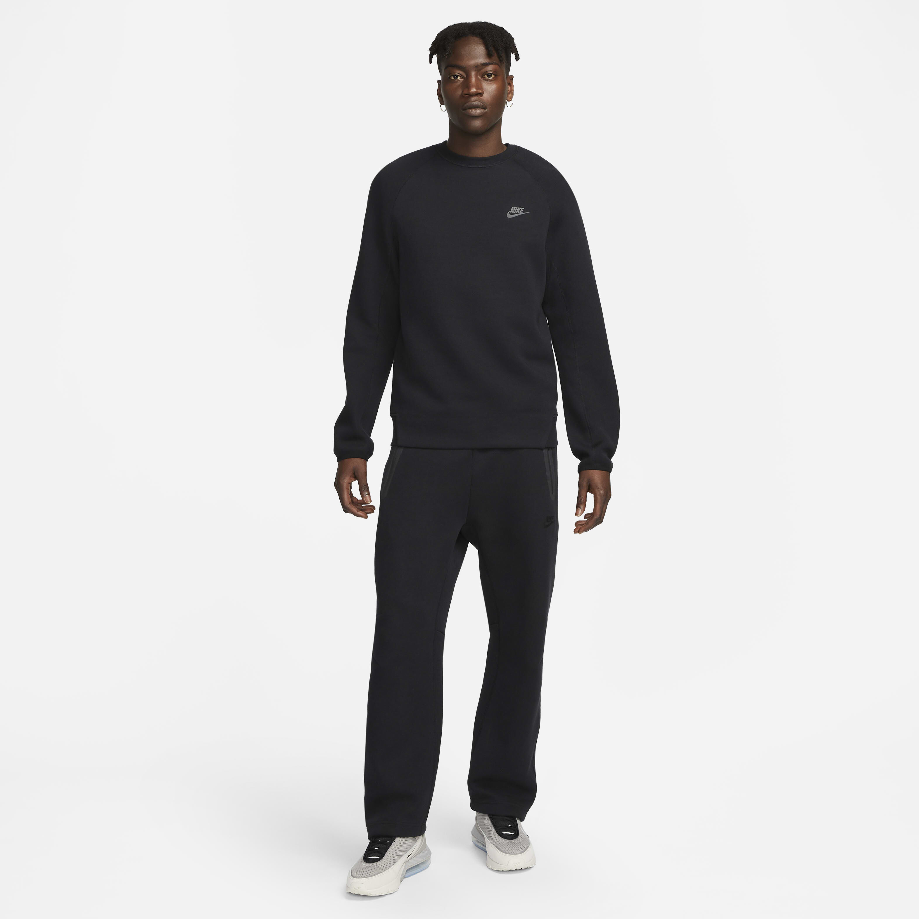 Buy Nike Sportswear Tech Fleece Men s Crew Nike UAE Official