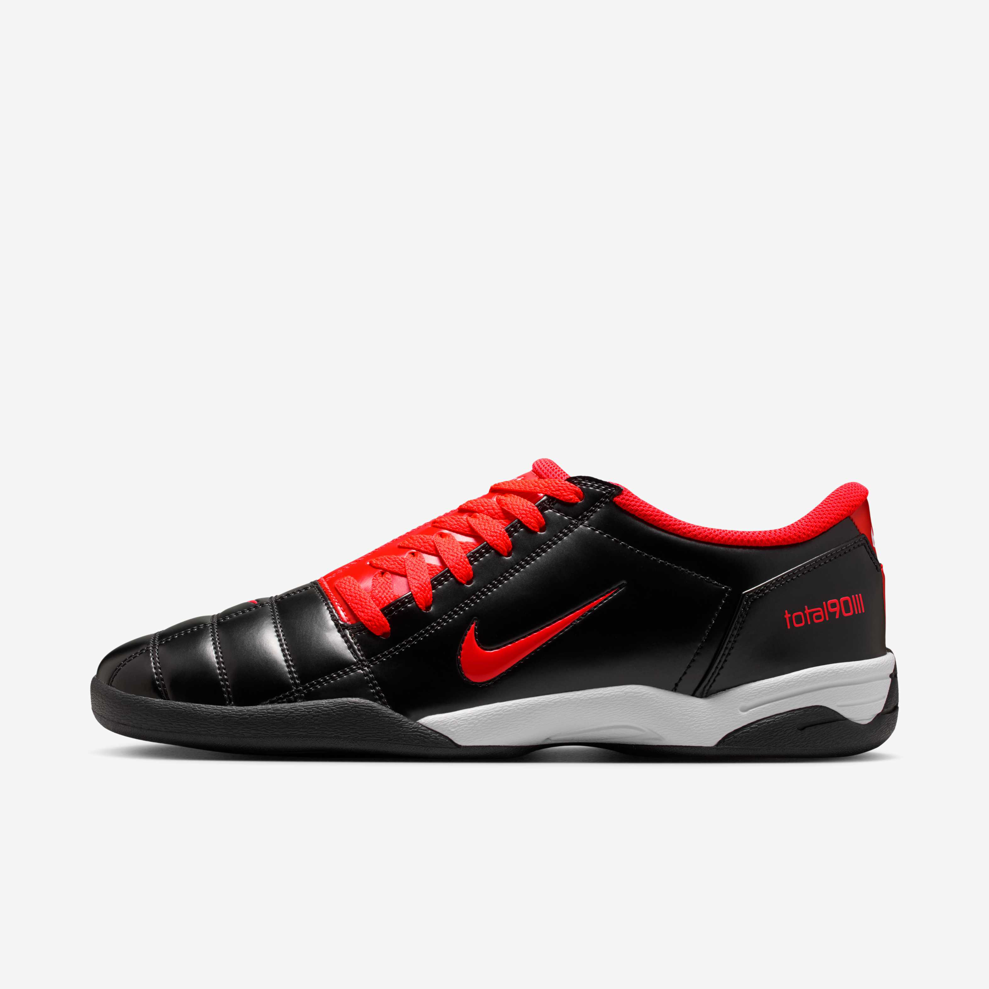 Nike Total 90 image number 0