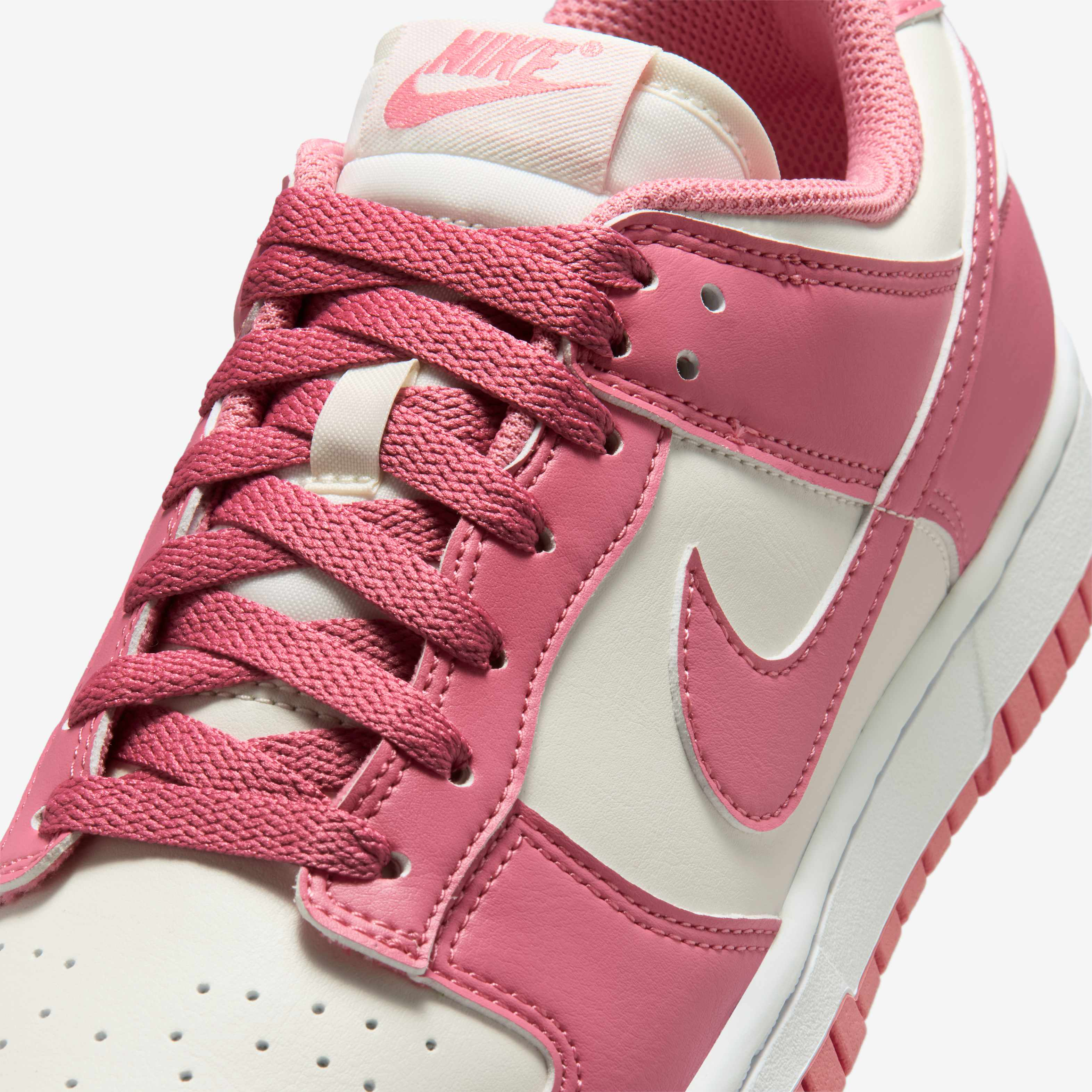 Nike Dunk Low image number 6
