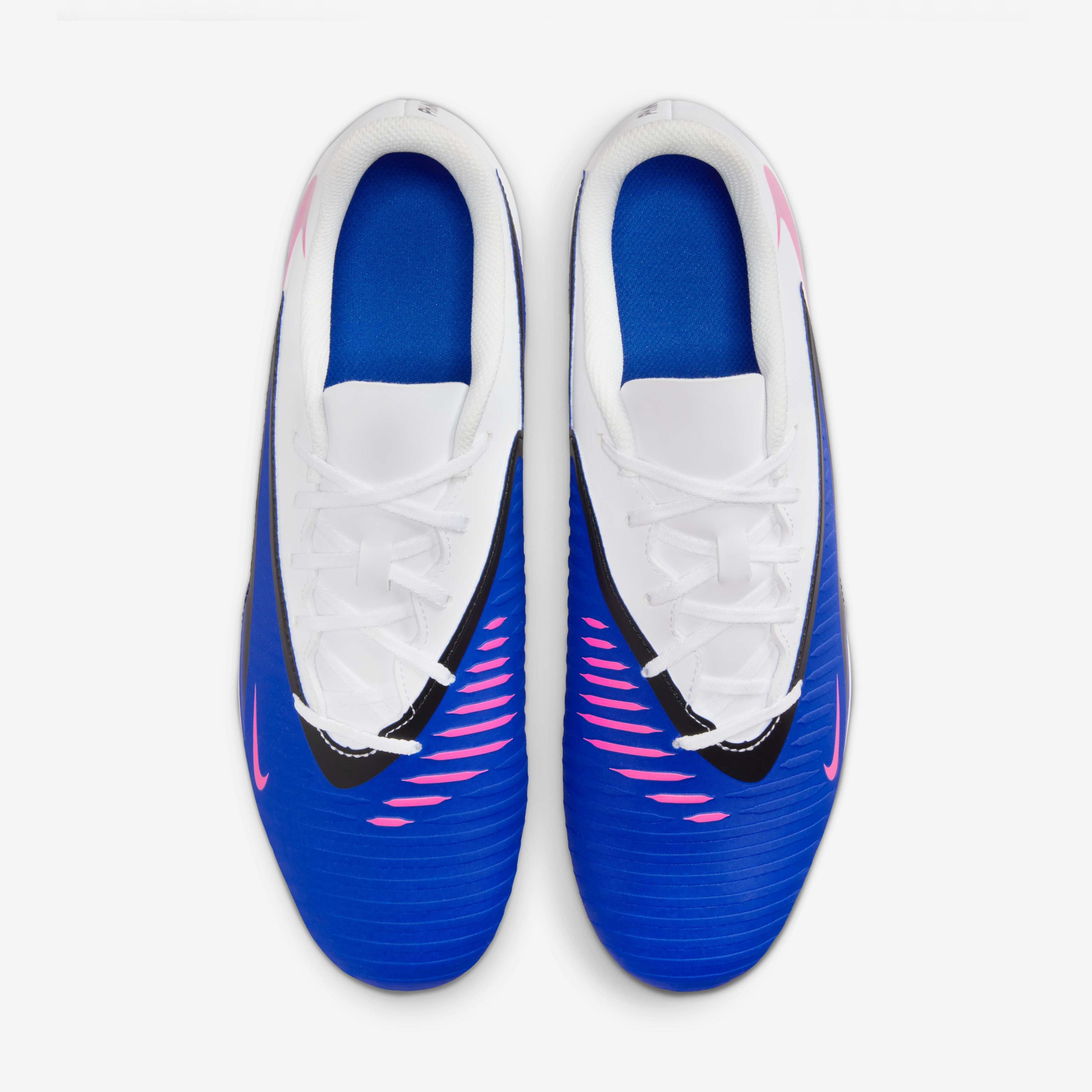 Nike Phantom 6 Low Club image number 3