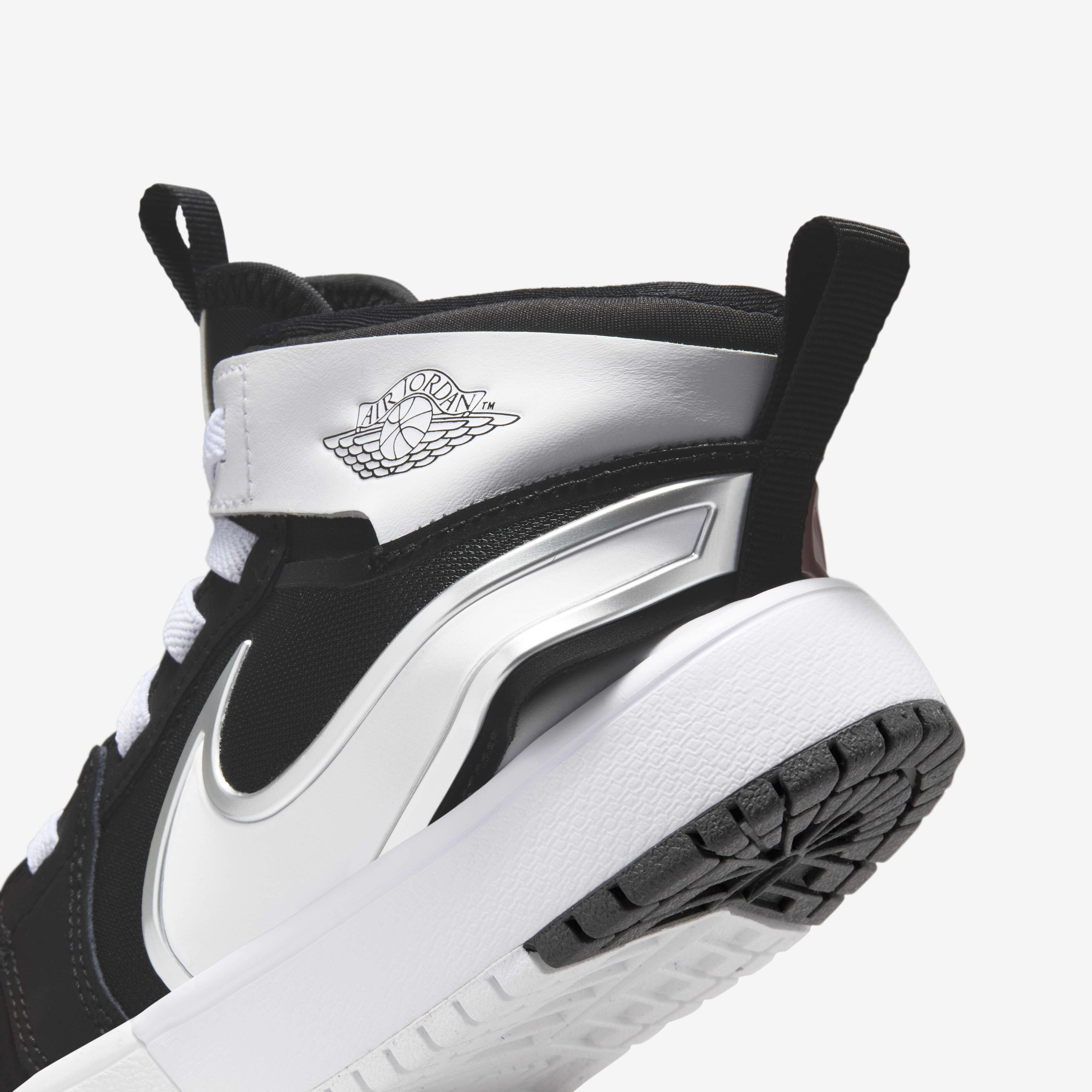 Buy Jordan 1 Mid RM EasyOn Younger Kids Shoes Nike UAE Official
