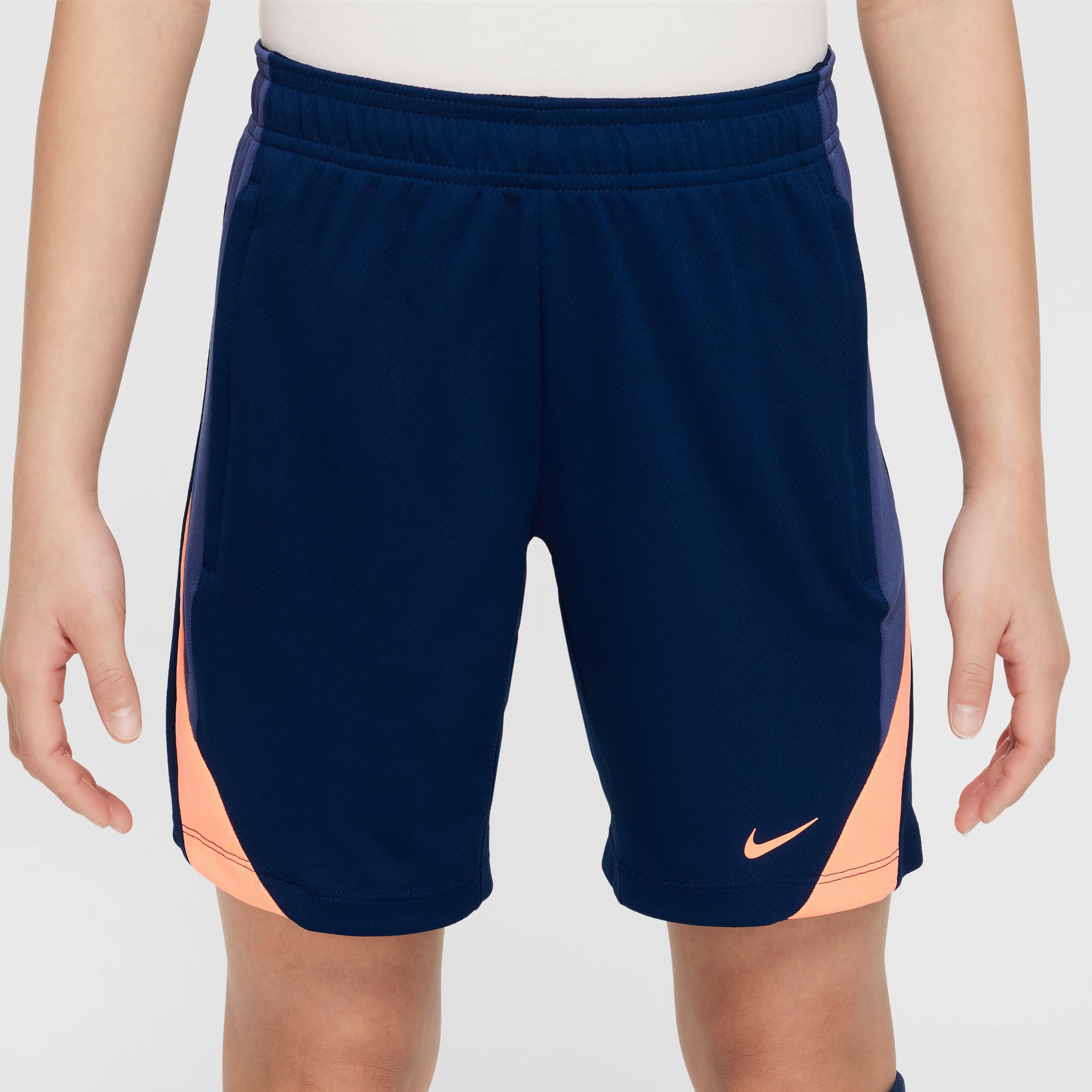 Nike Dri-FIT Strike image number 1