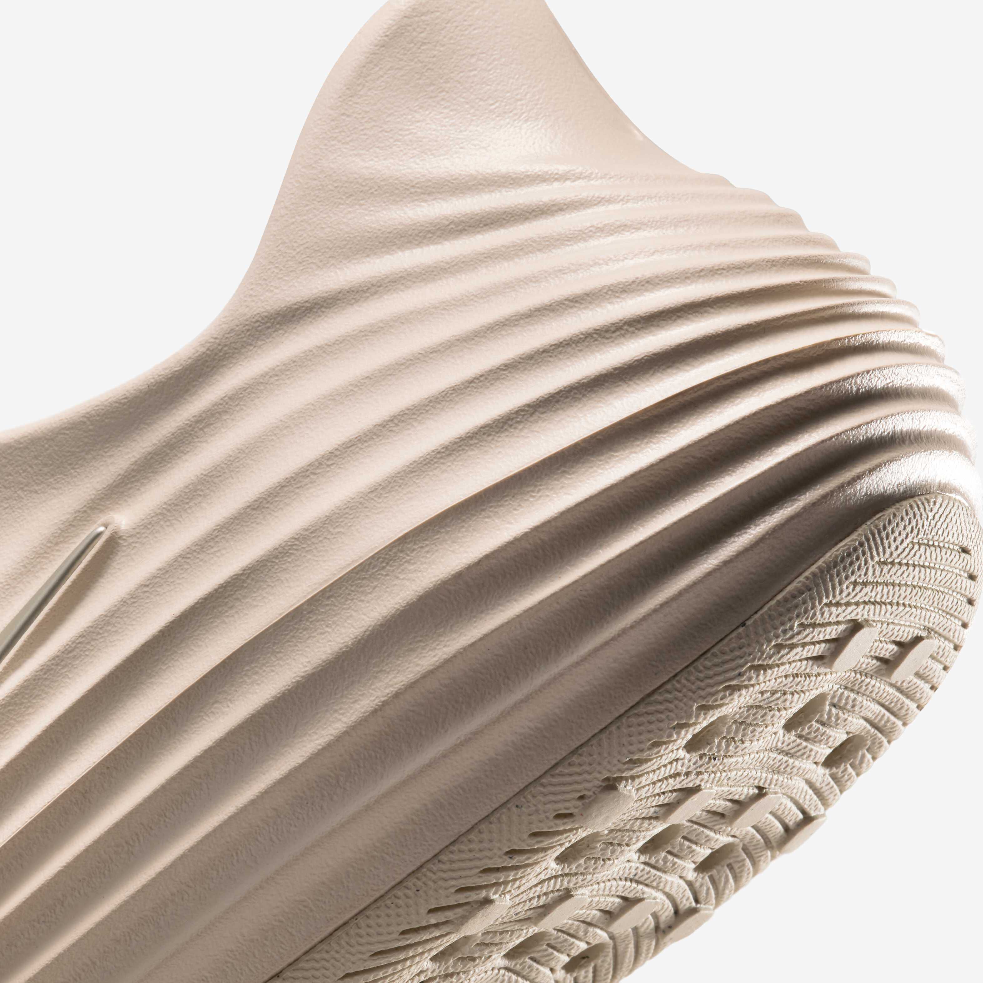 Nike ReactX Rejuven8 image number 7