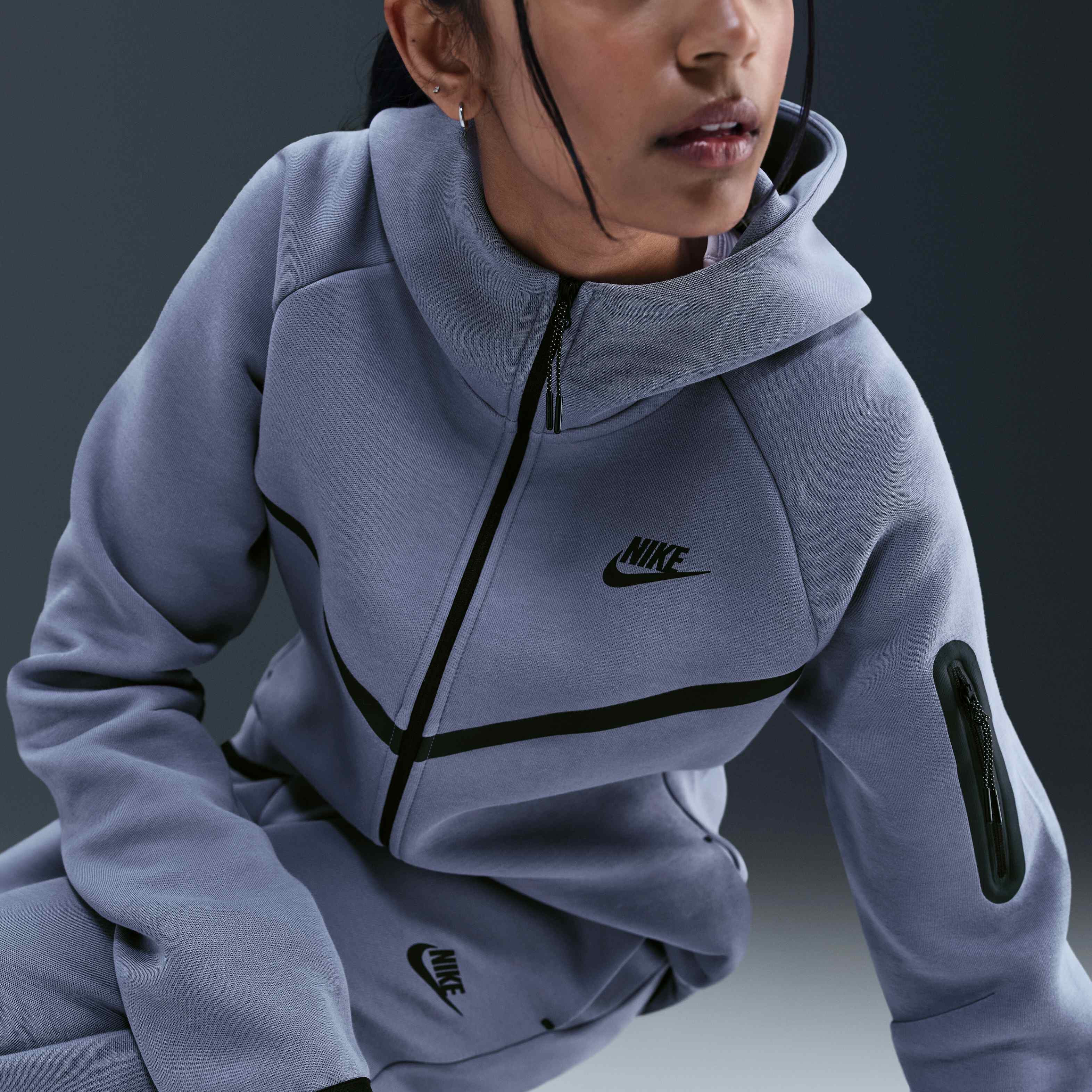 نايكي سبورتسوير تك فليس ويندرانر image number 2