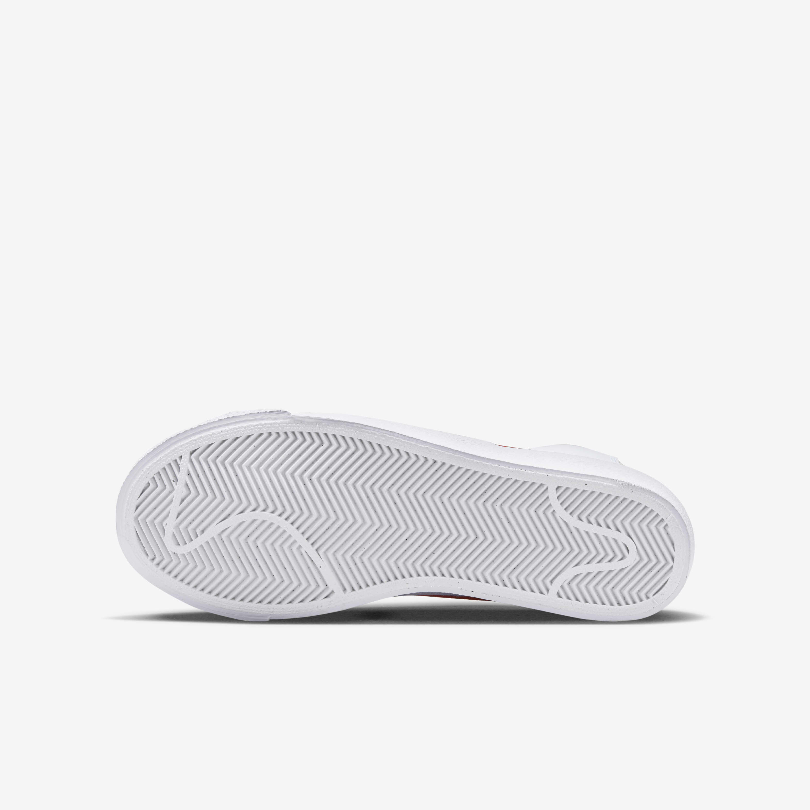 Nike Blazer Mid '77 image number 1