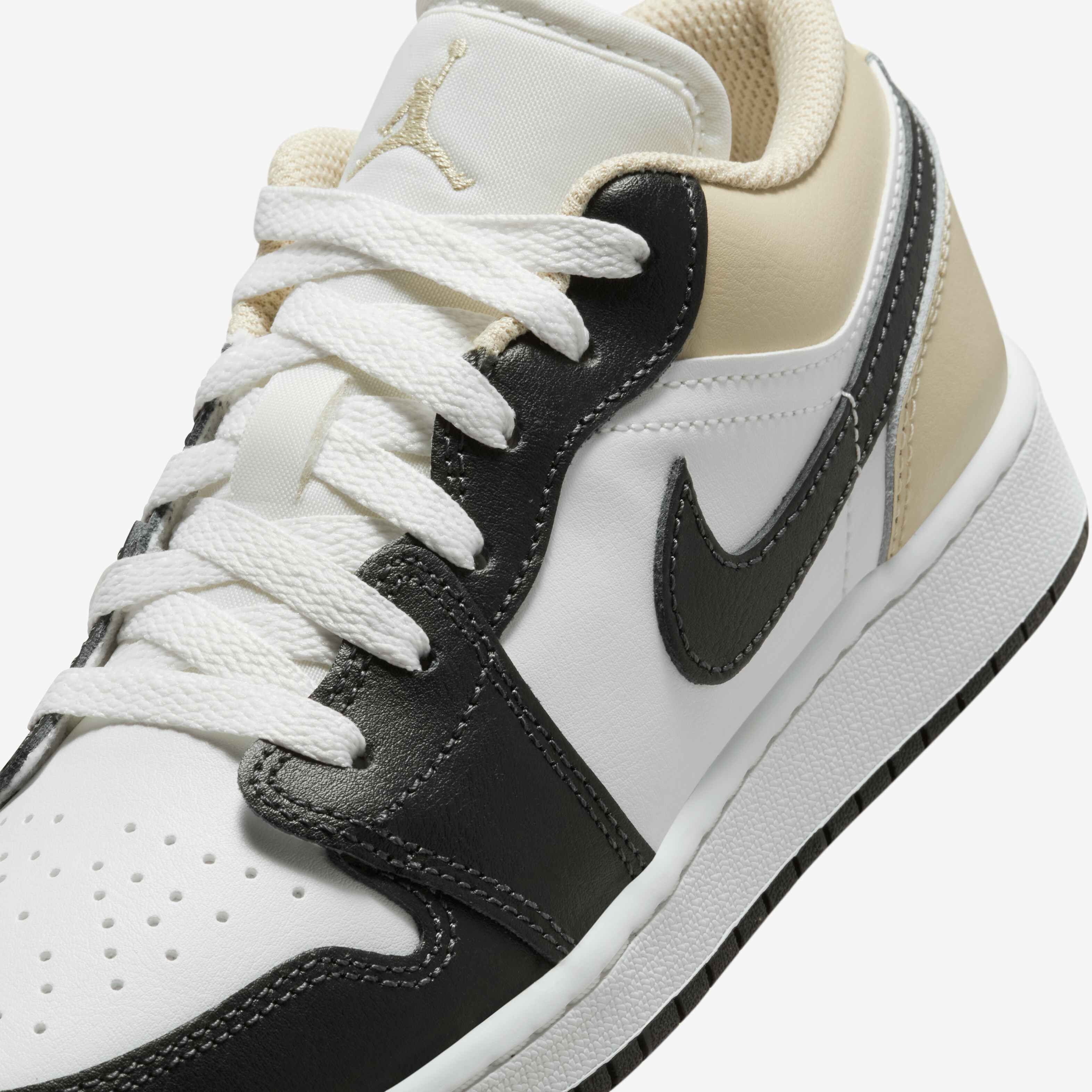 Air Jordan 1 Low image number 6
