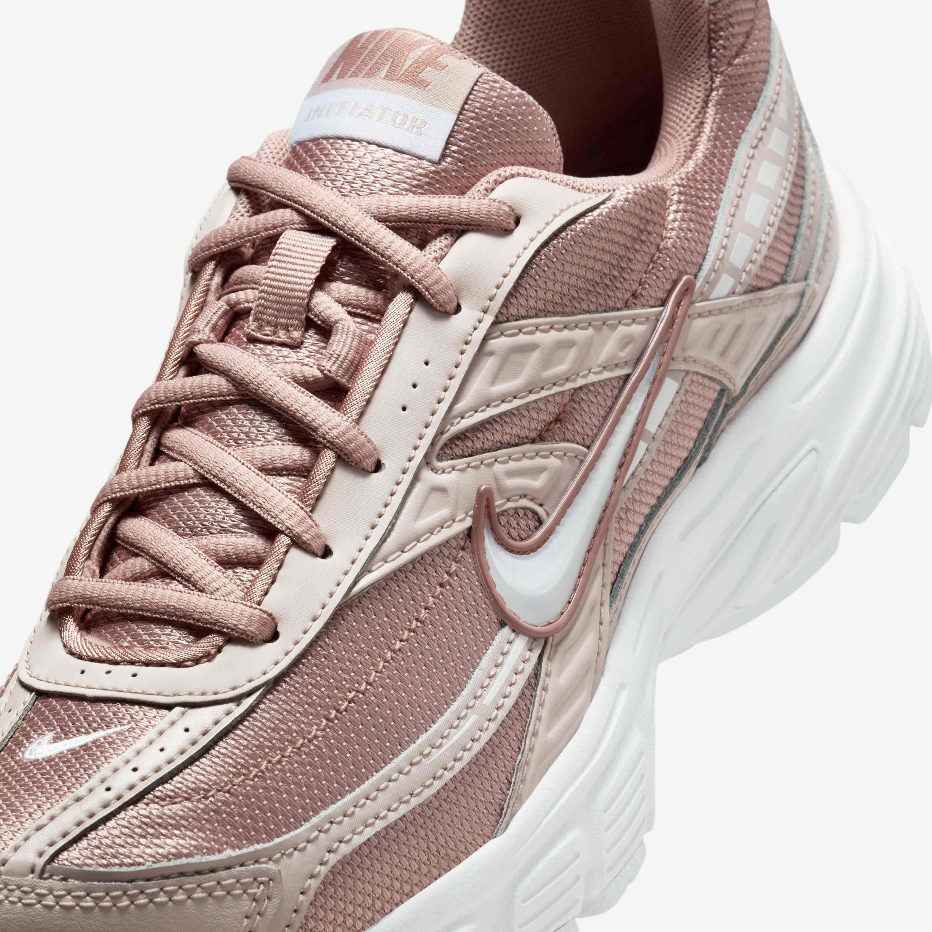 نايكي انيشيتر image number 6