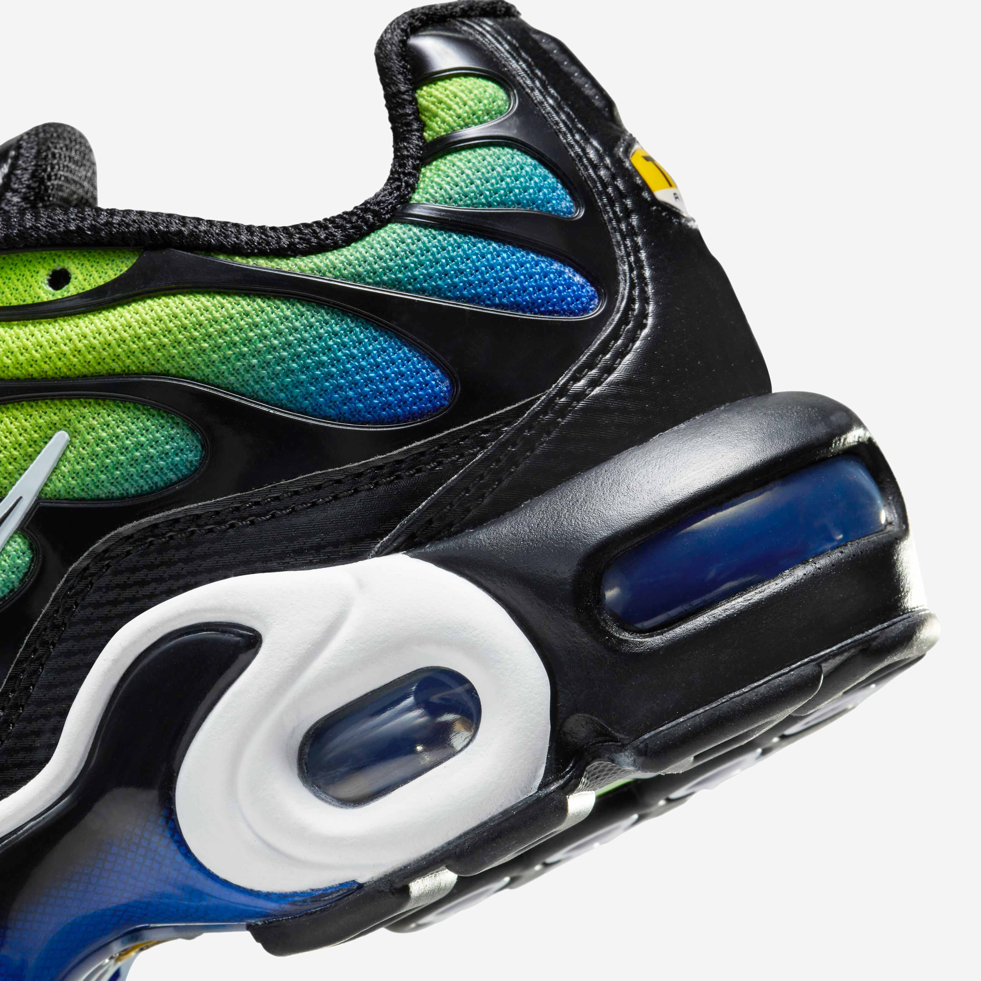 اير ماكس بلس image number 7