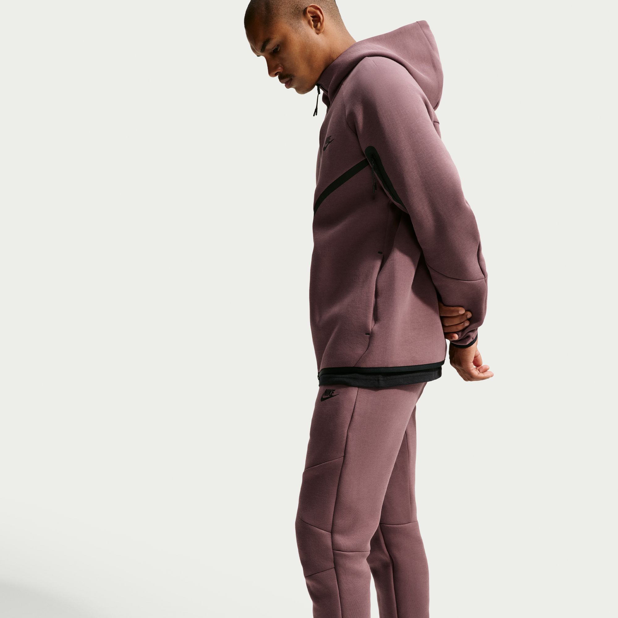 Nike Tech image number 4