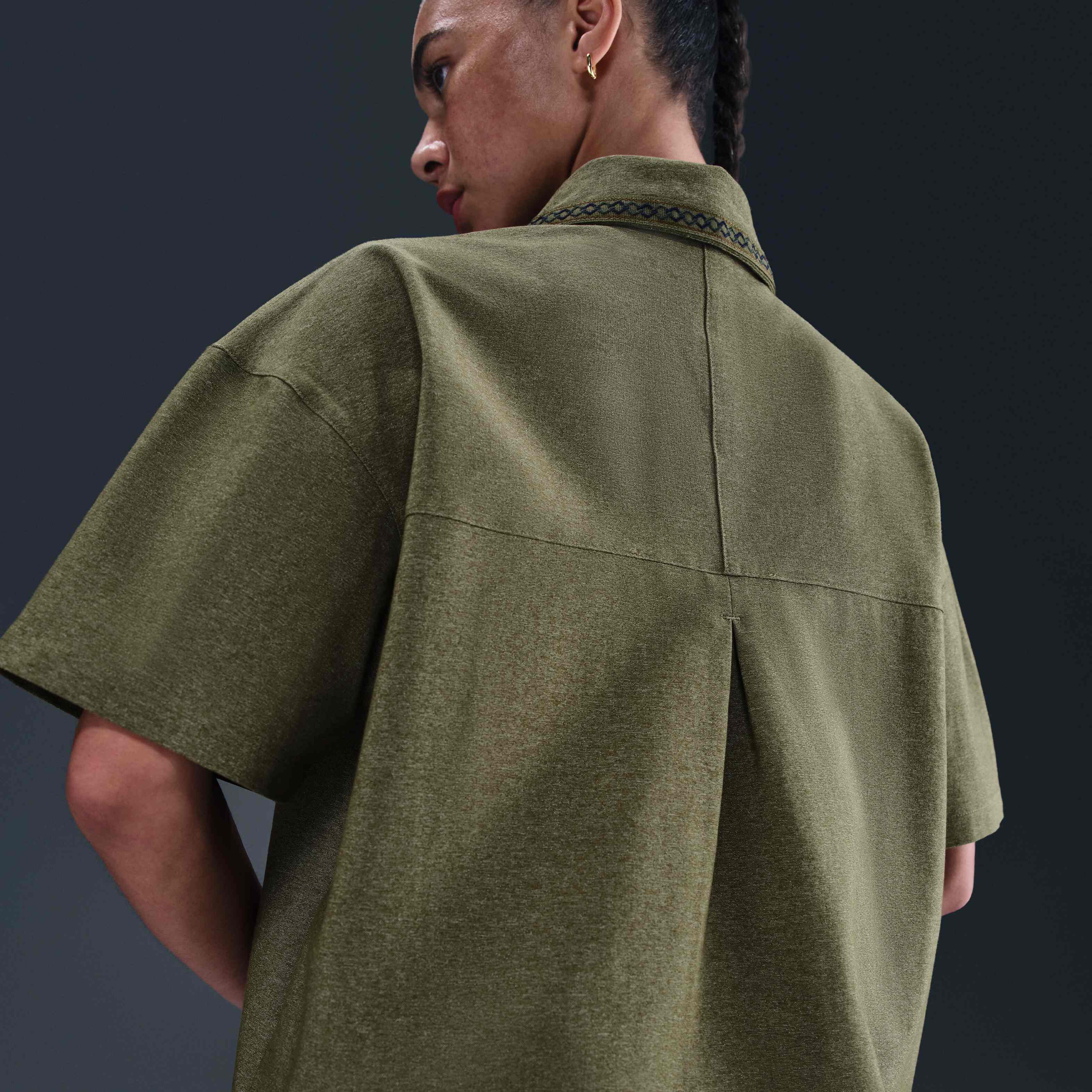 売れ筋商品|||ナイキ シャツ レディース トップス X NAOMI OSAKA - Button-down blouse - medium olive Buy Naomi Osaka Short-Sleeve Button-Down Top - Oil Green