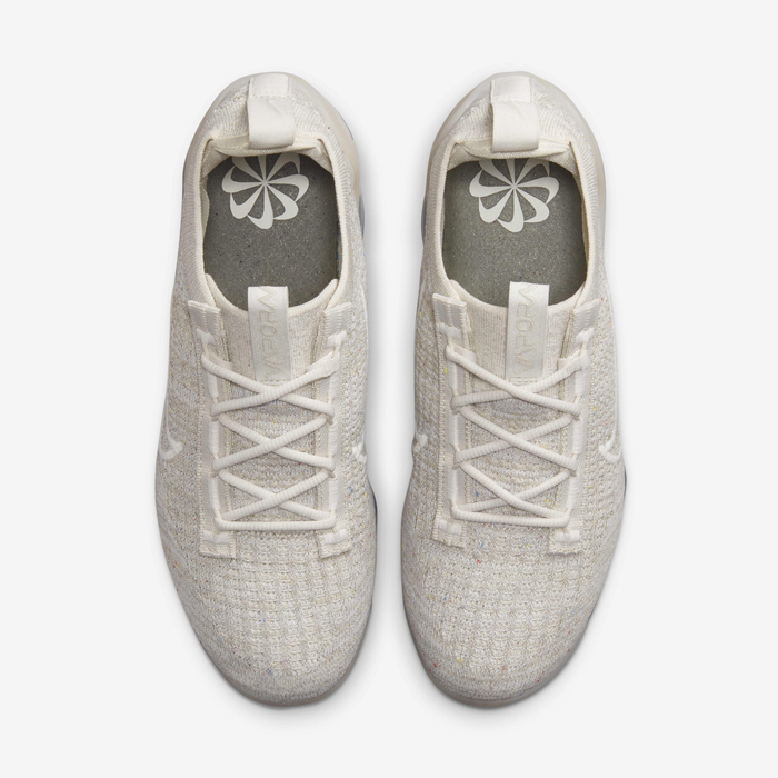 Nike Air VaporMax 2021 Flyknit image number 4 Nike Air VaporMax 2021 Flyknit image number 4