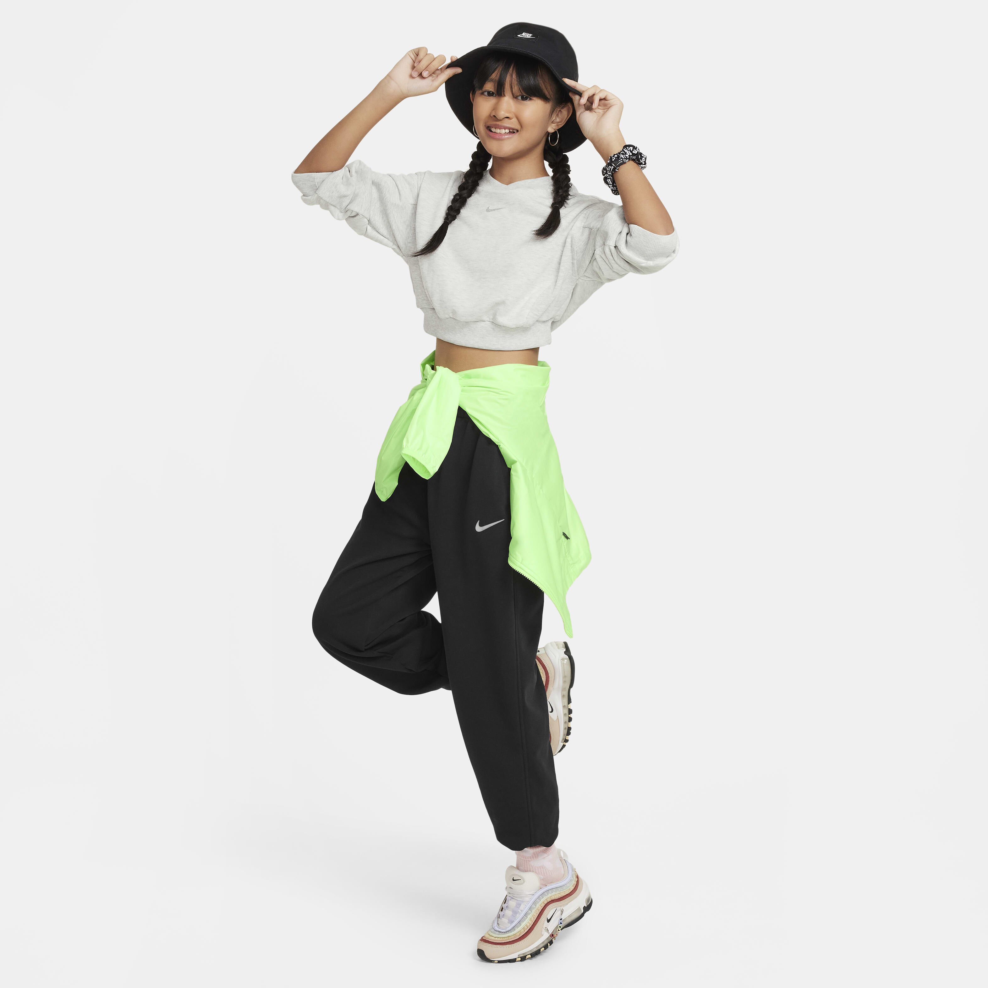 Nike dri fit joggers kids 2025