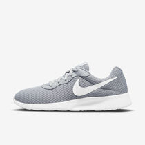 Nike Tanjun