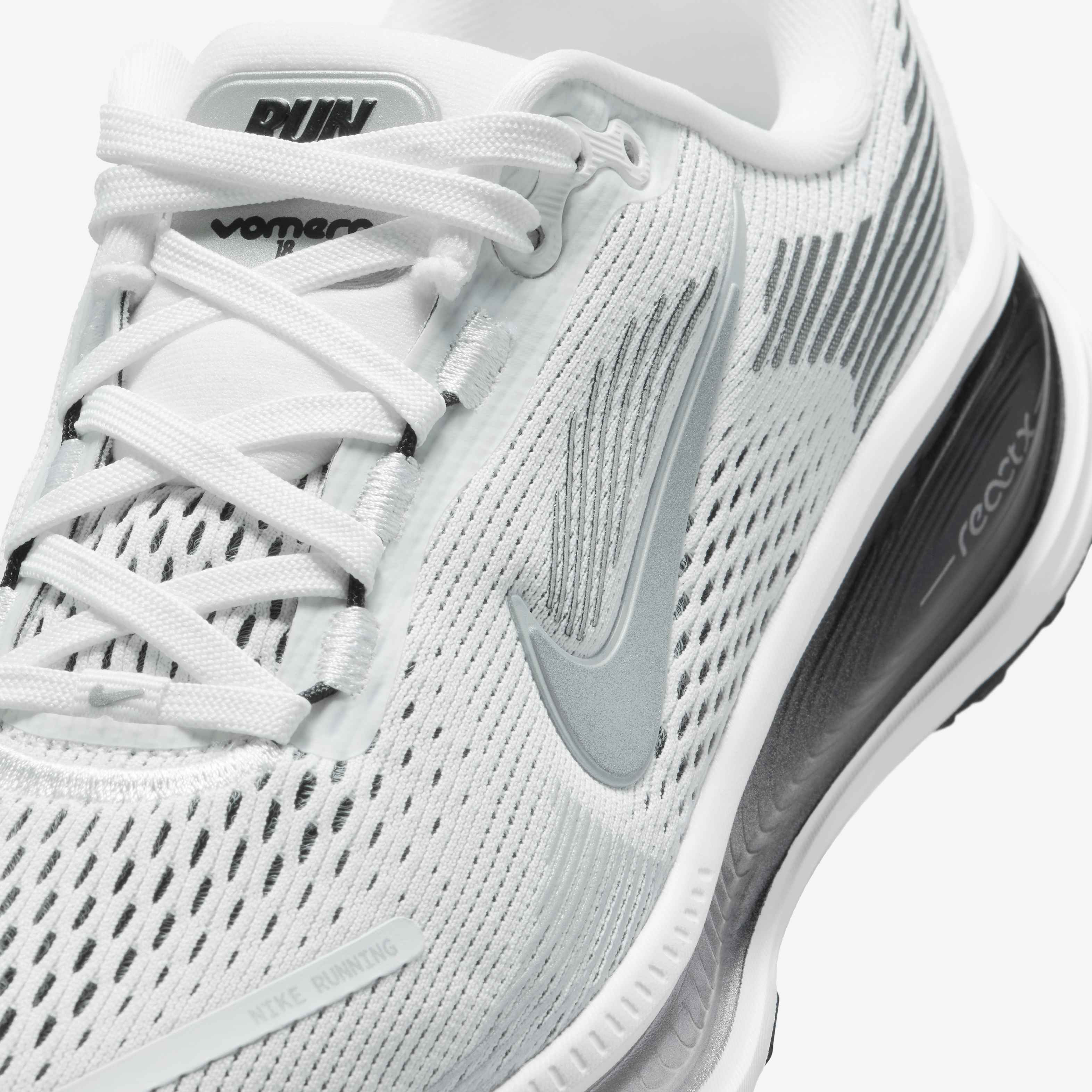 Nike Vomero 18 image number 6