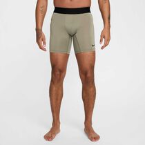 Nike Pro